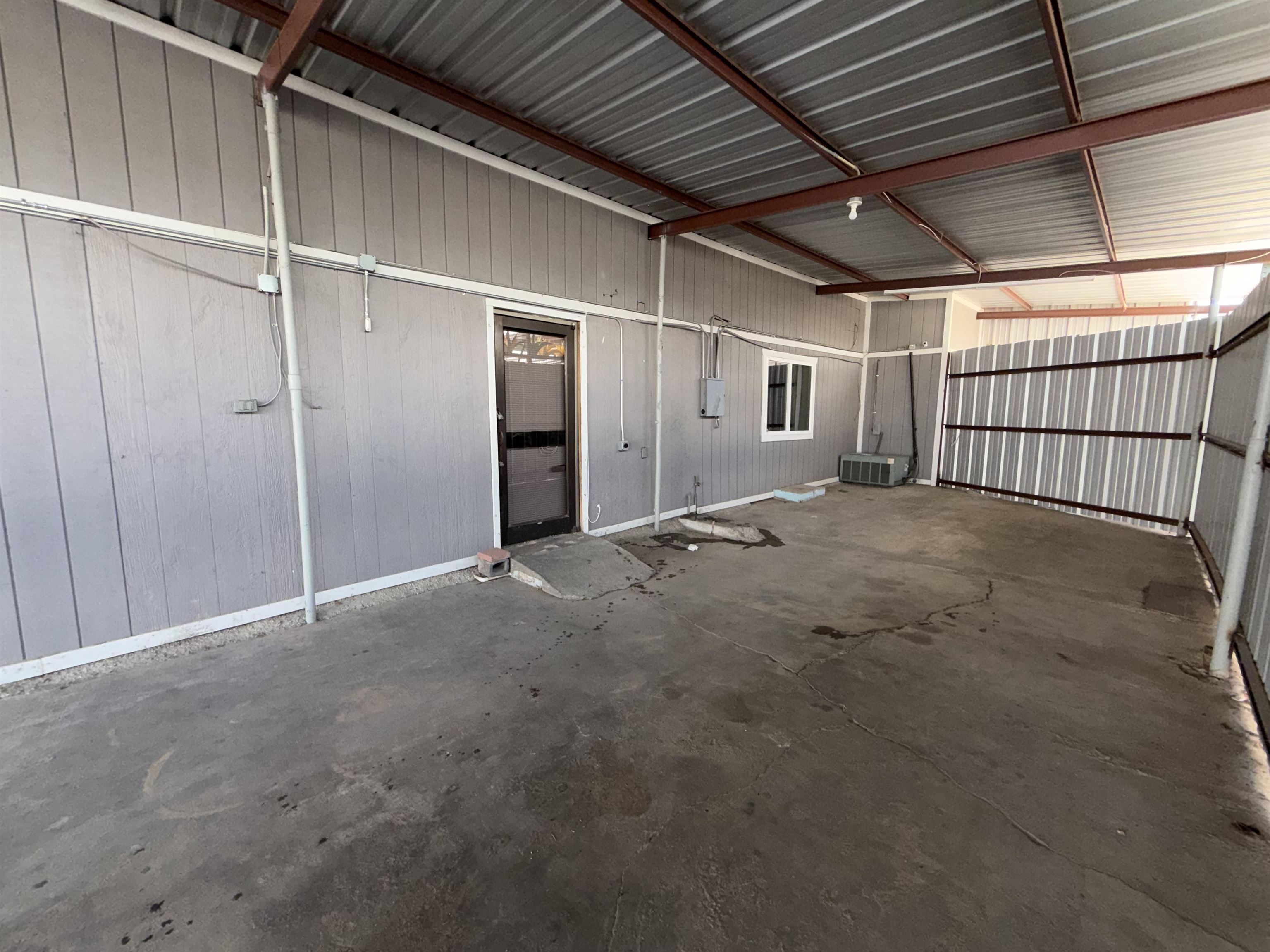 1911 San Bernardo Ave Property Photo 8
