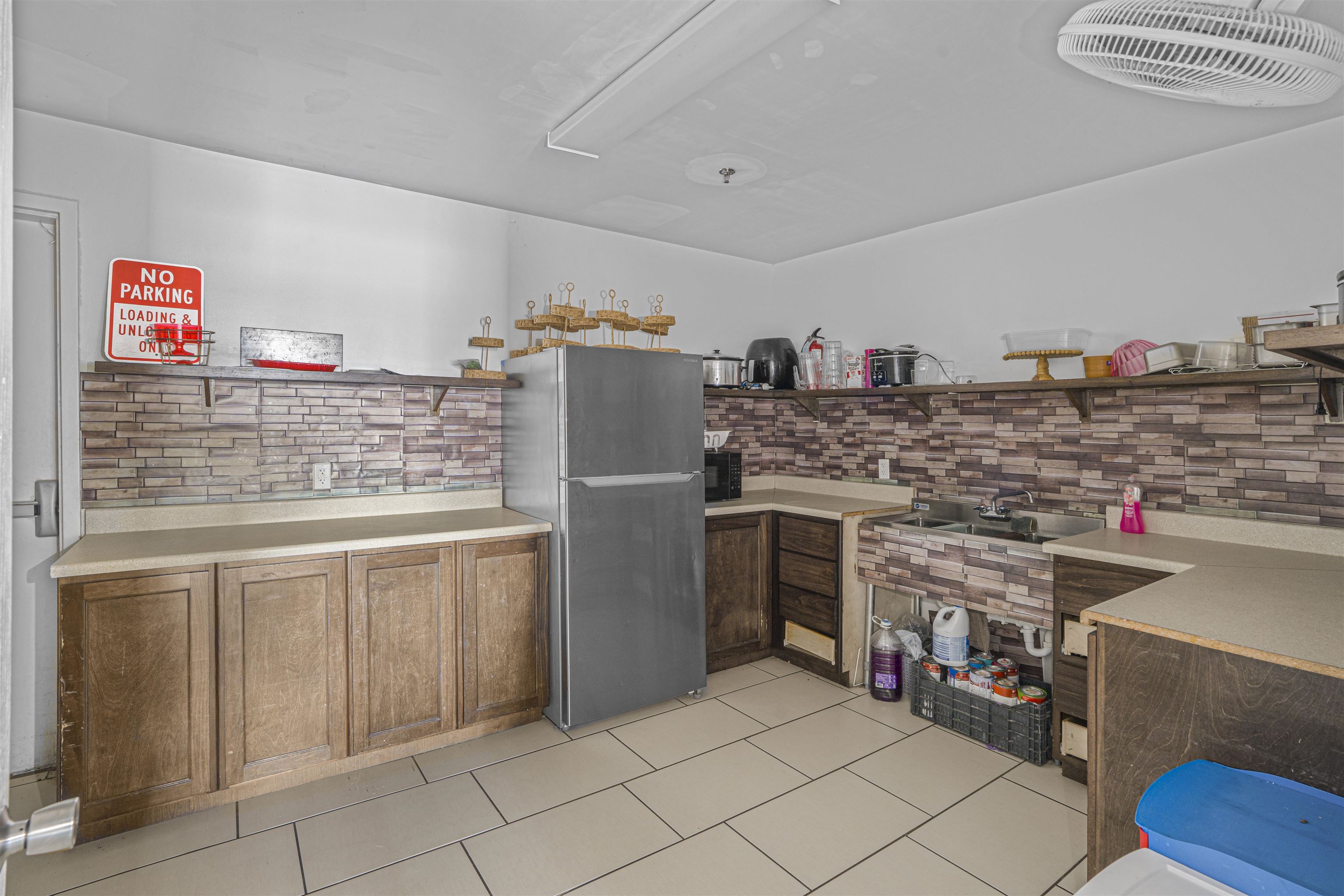 2311 Saturn Dr Property Photo 15