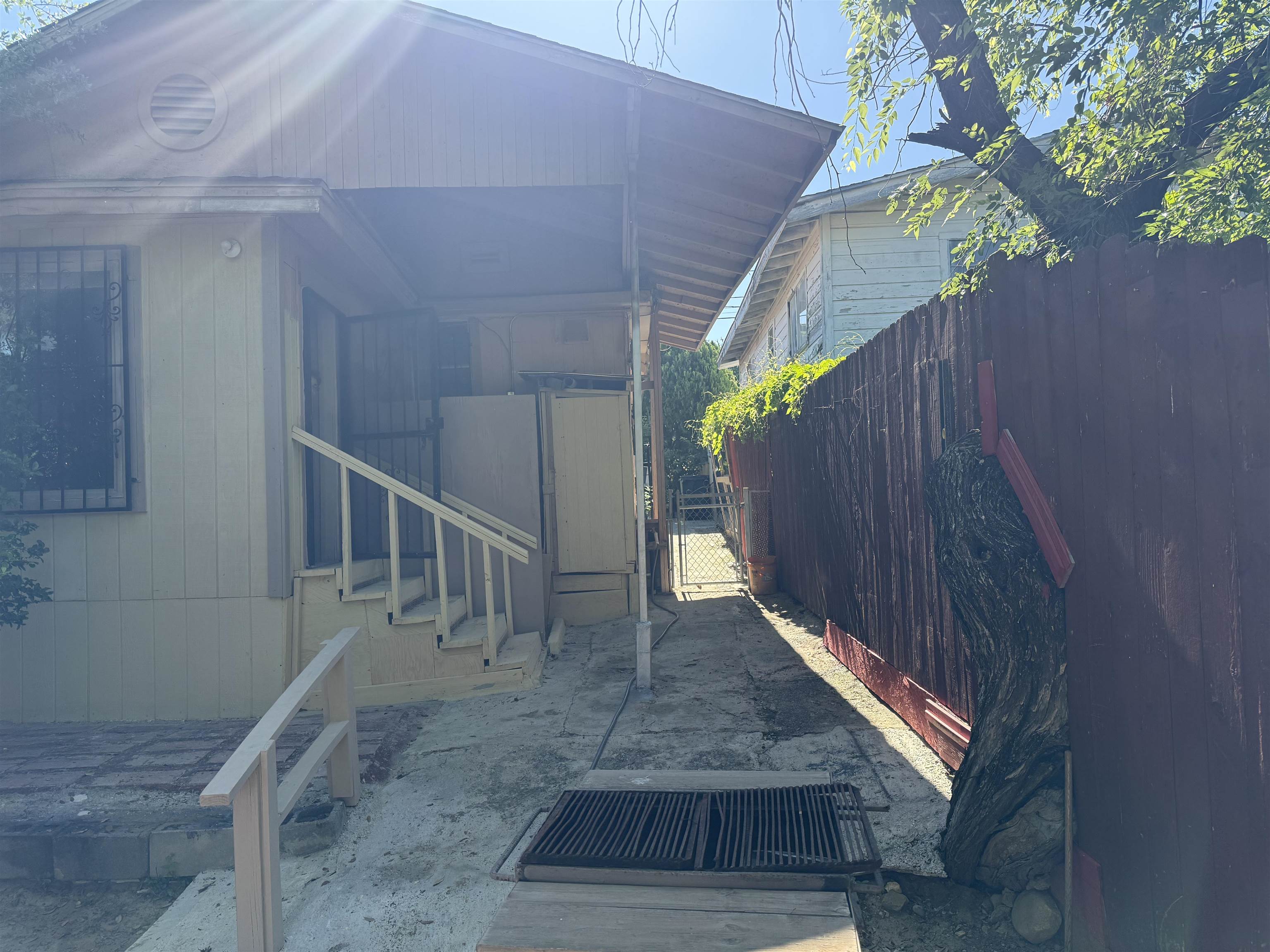 2414 Sanders Ave Property Photo 16