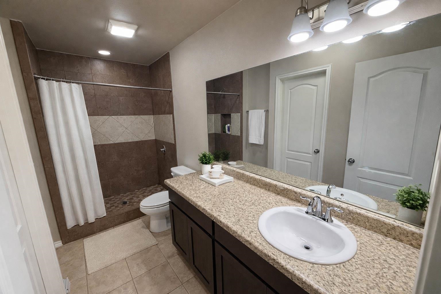1603 Ann Harbor St Property Photo 6