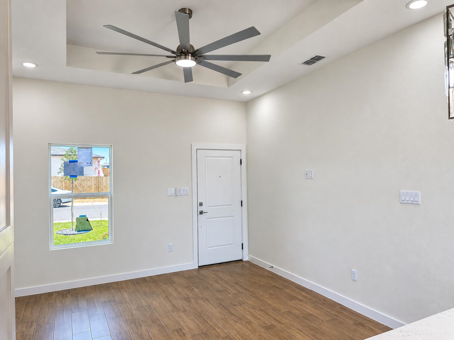 5216 Curuba Dr. Property Photo 5