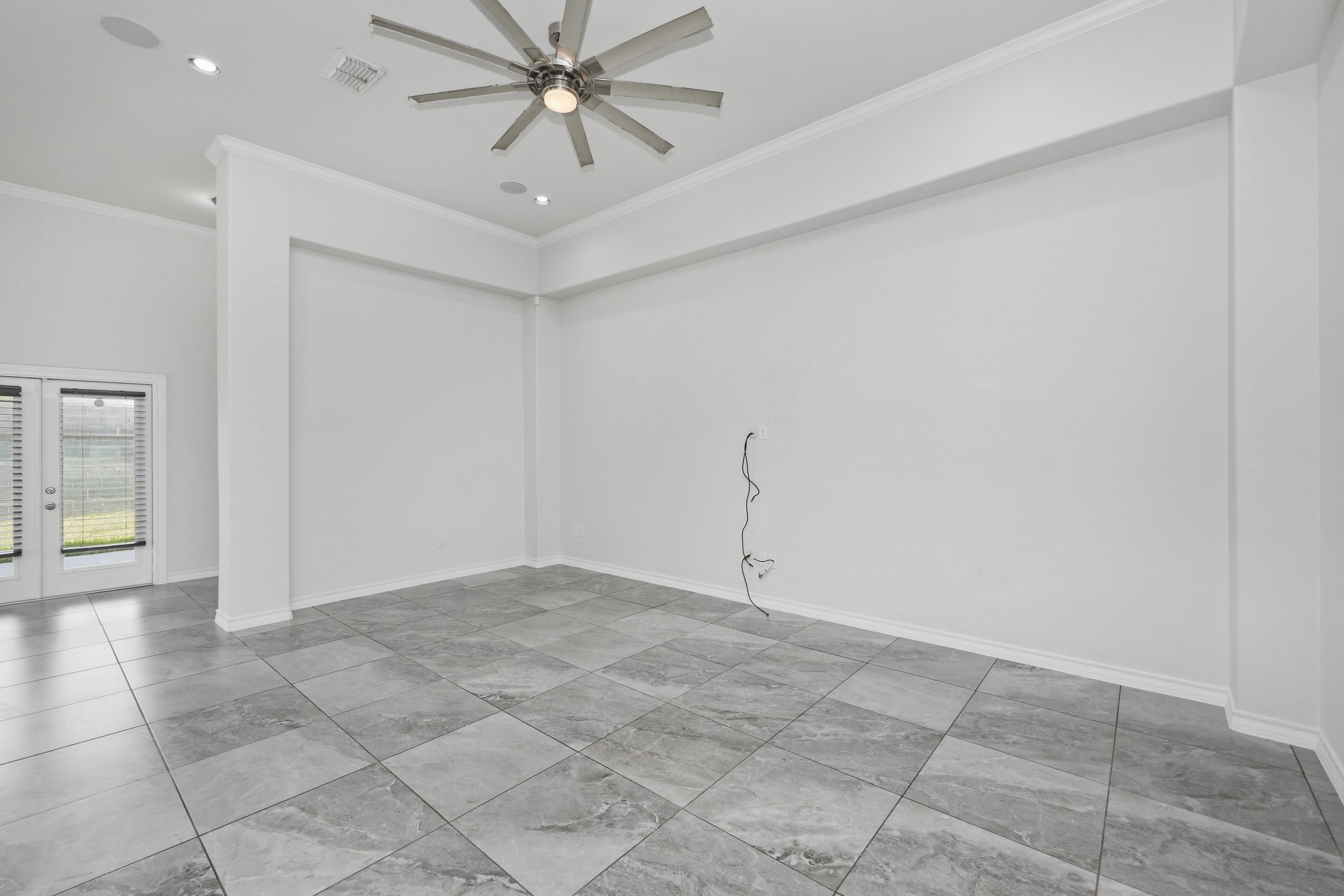 7225 Sylvia Plath Dr Property Photo 12