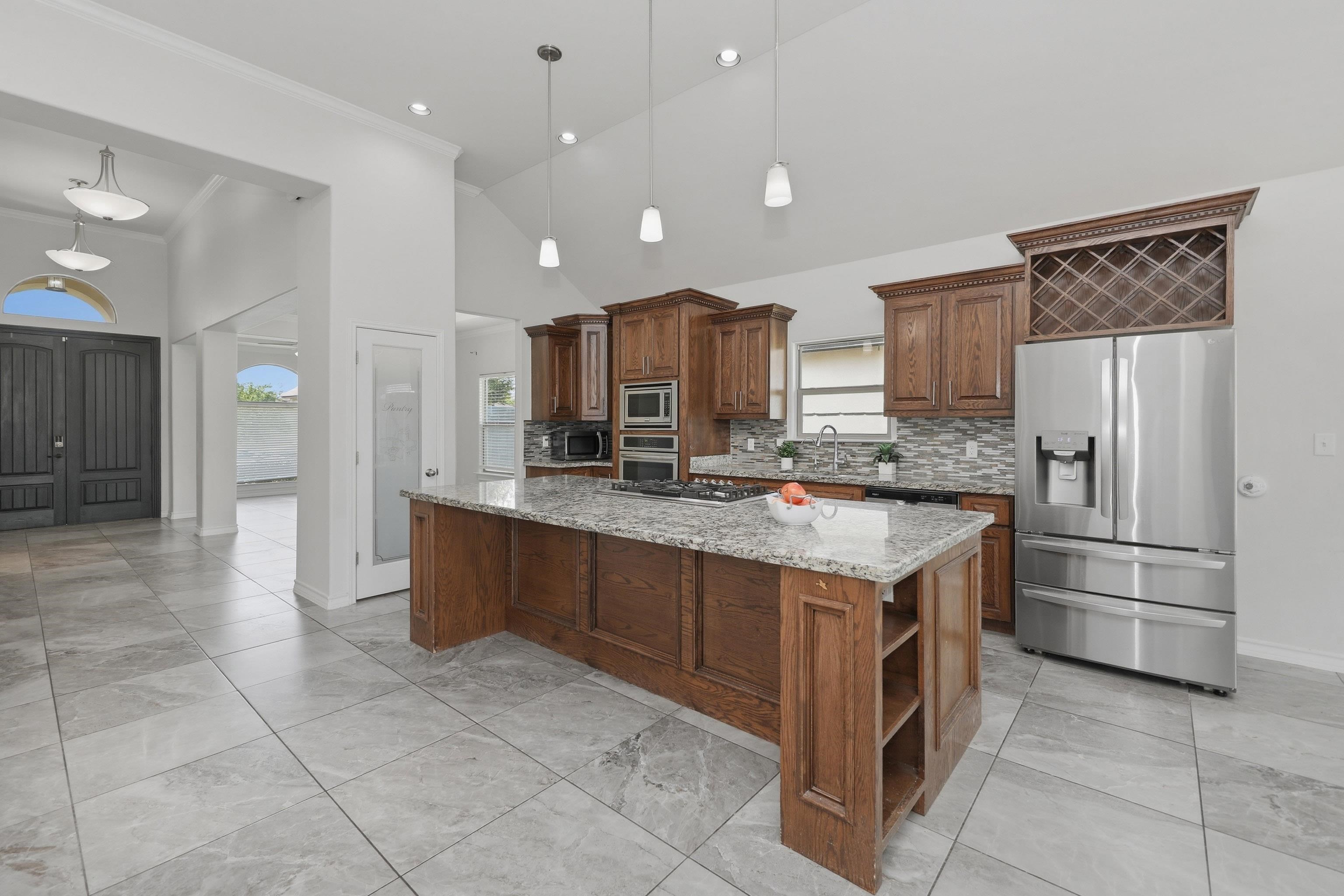 7225 Sylvia Plath Dr Property Photo 14