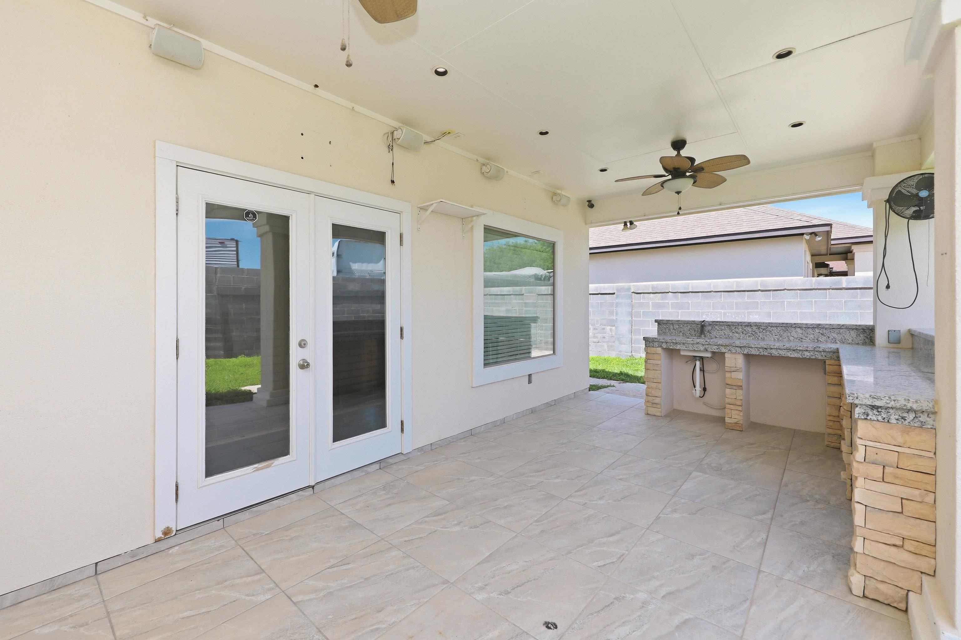 7225 Sylvia Plath Dr Property Photo 39