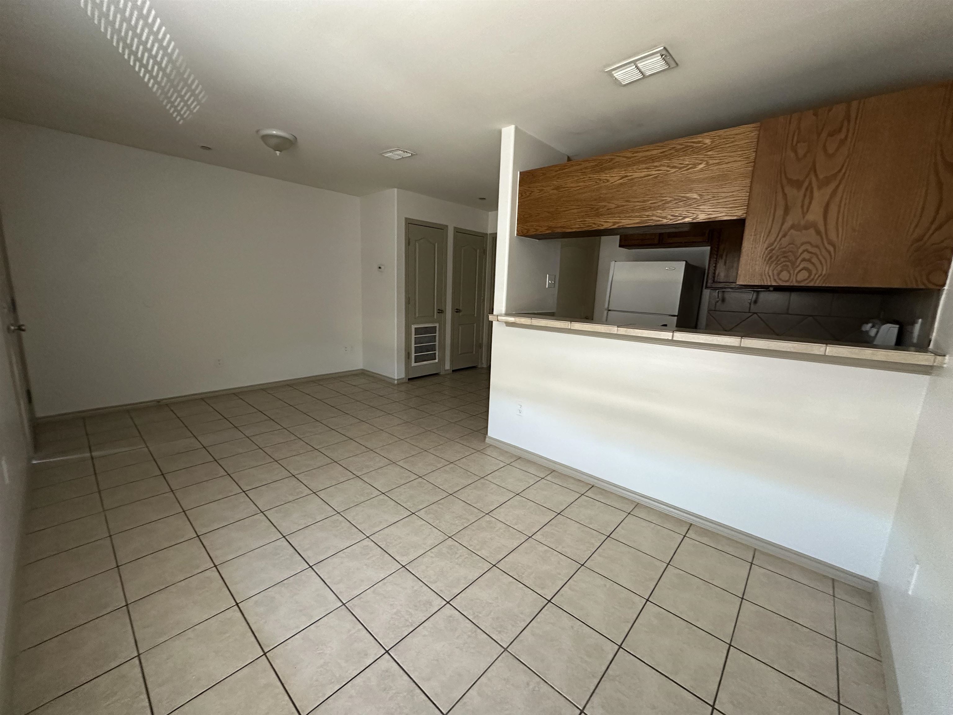 1610 E Plum St 35 Property Photo 4