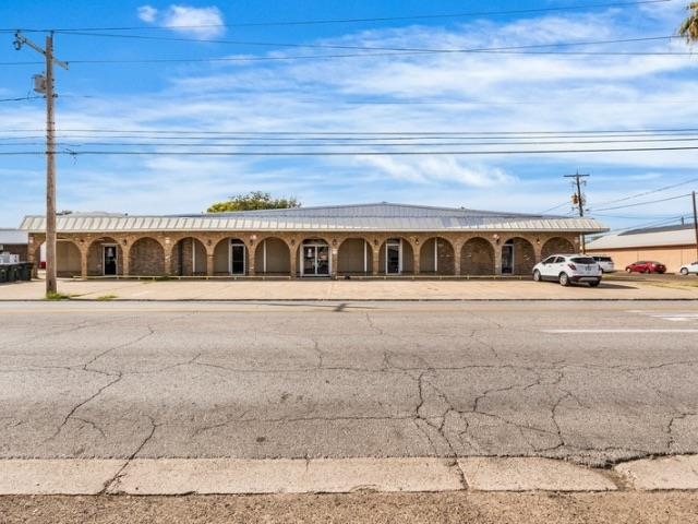 1020 Santa Maria Ave Property Photo 1