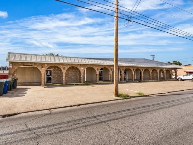 1020 Santa Maria Ave Property Photo 3