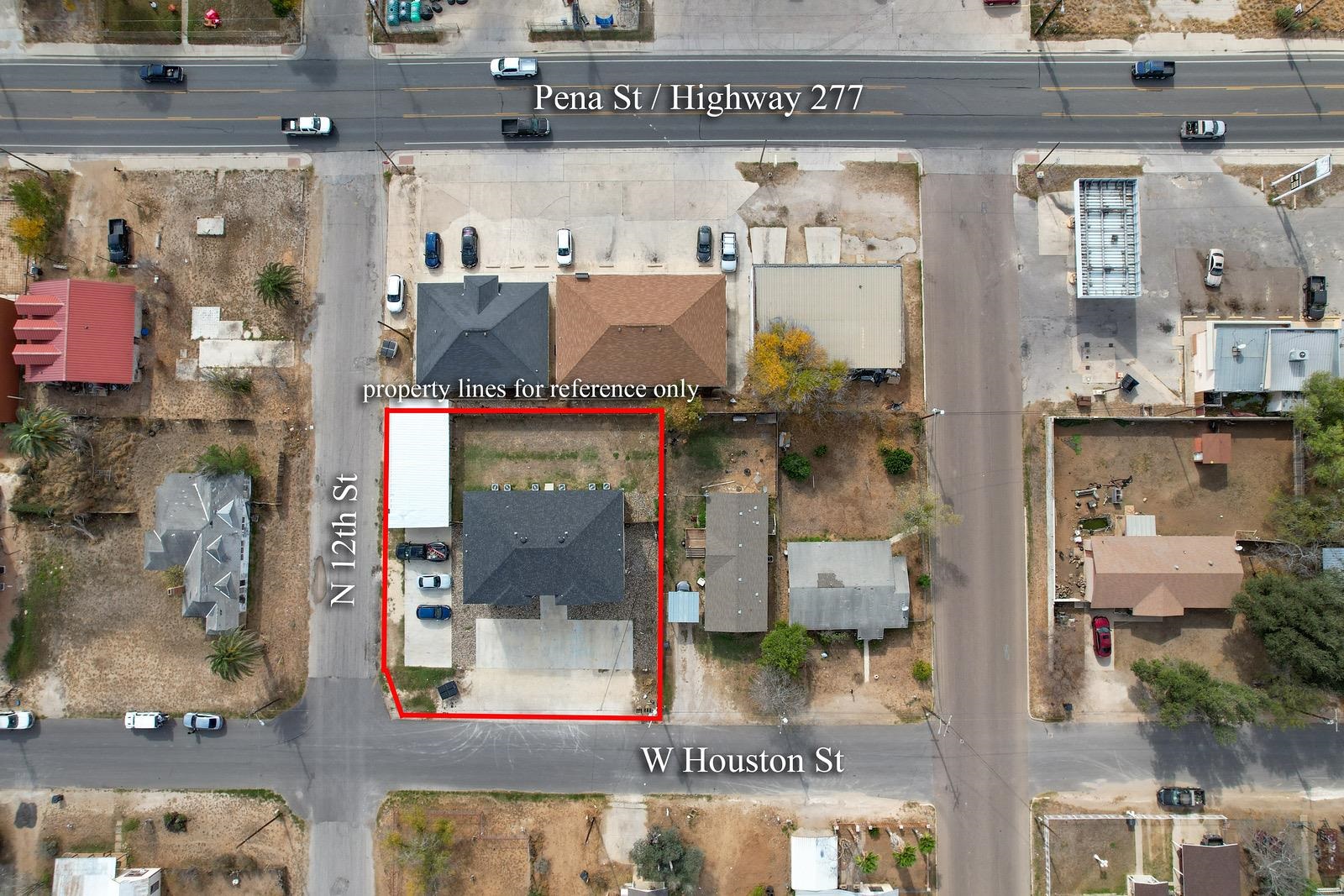 1200 W Houston St Property Photo 8
