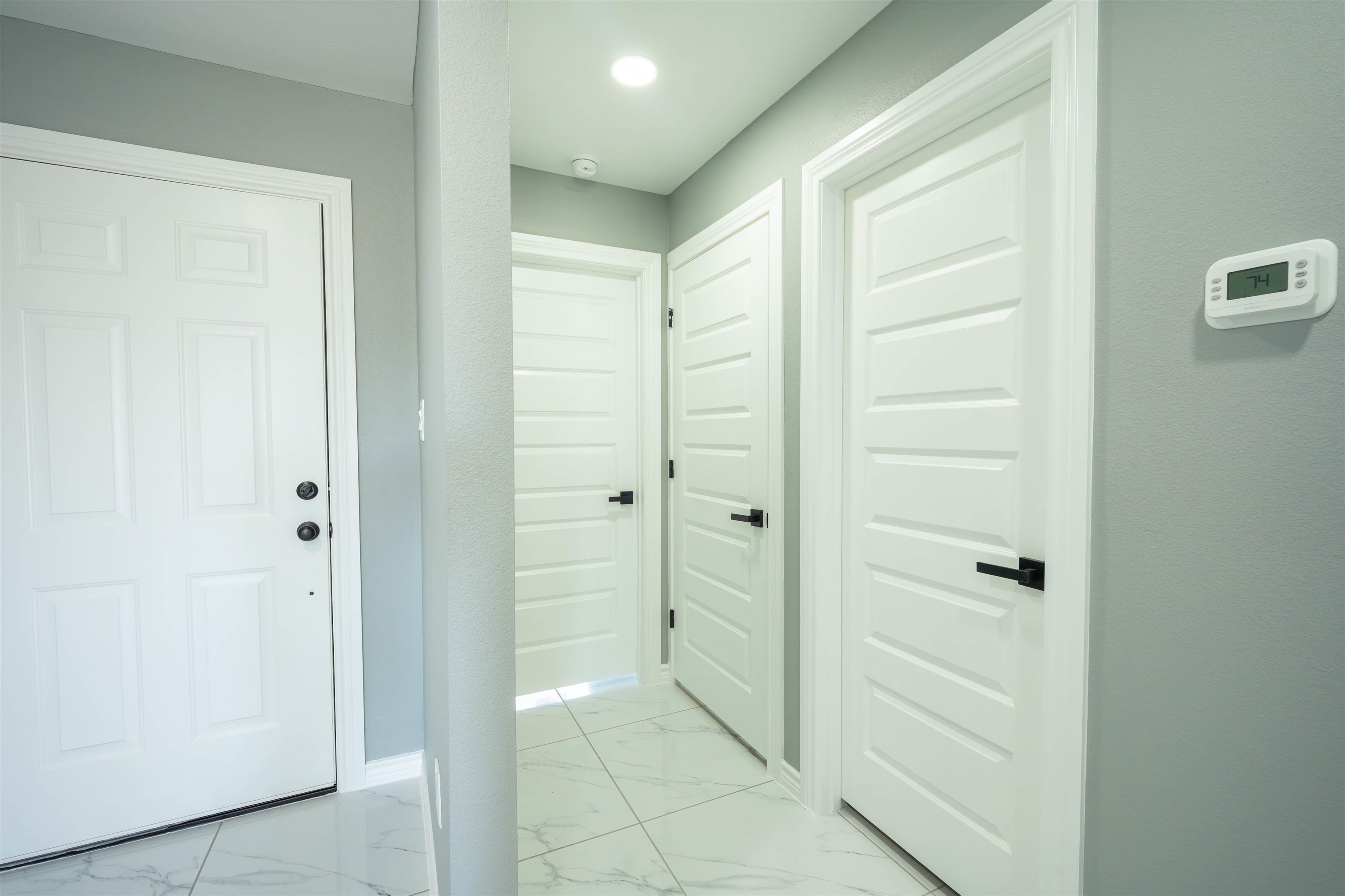 5061 Luna Grande Lp. Property Photo 13