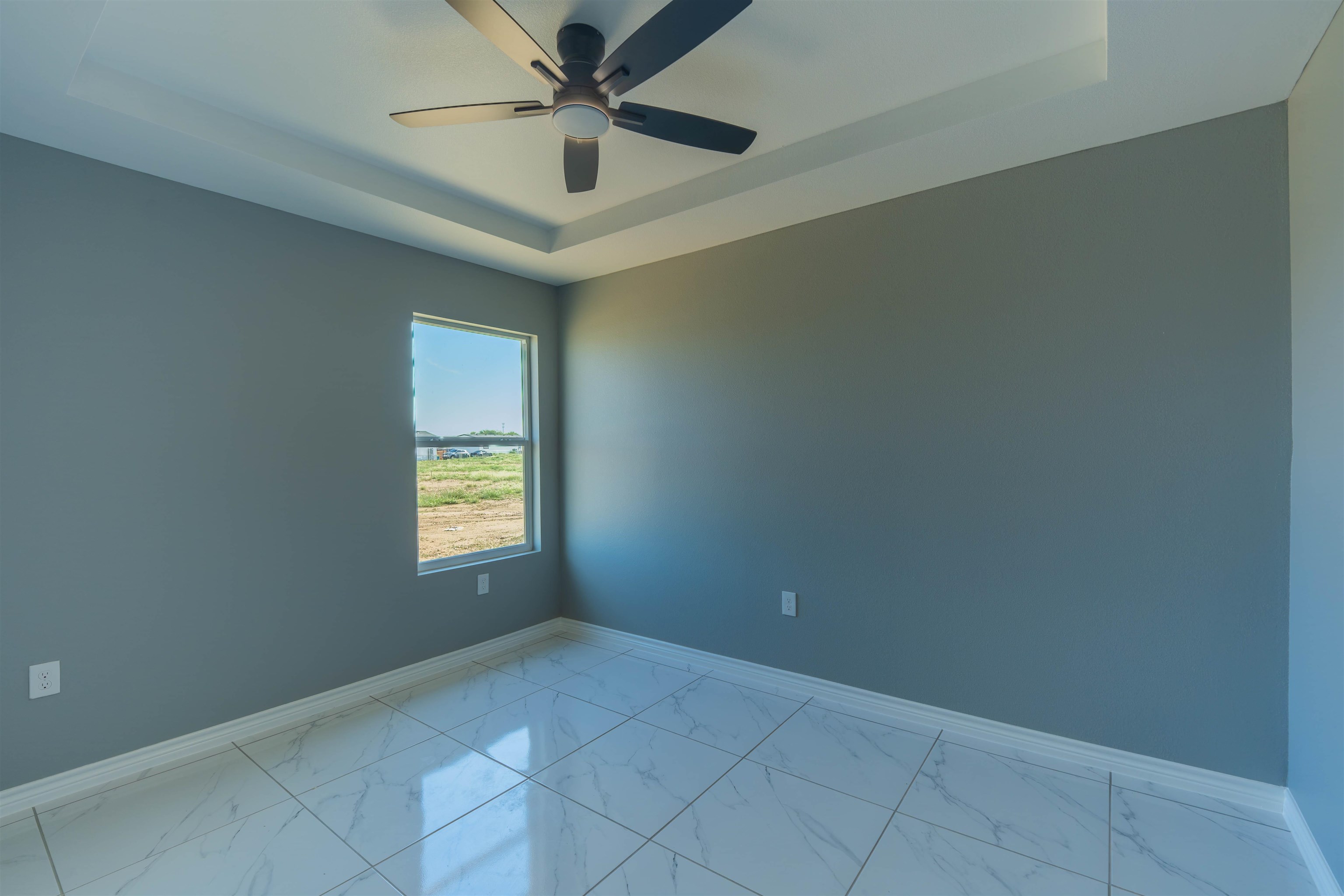 5061 Luna Grande Lp. Property Photo 20