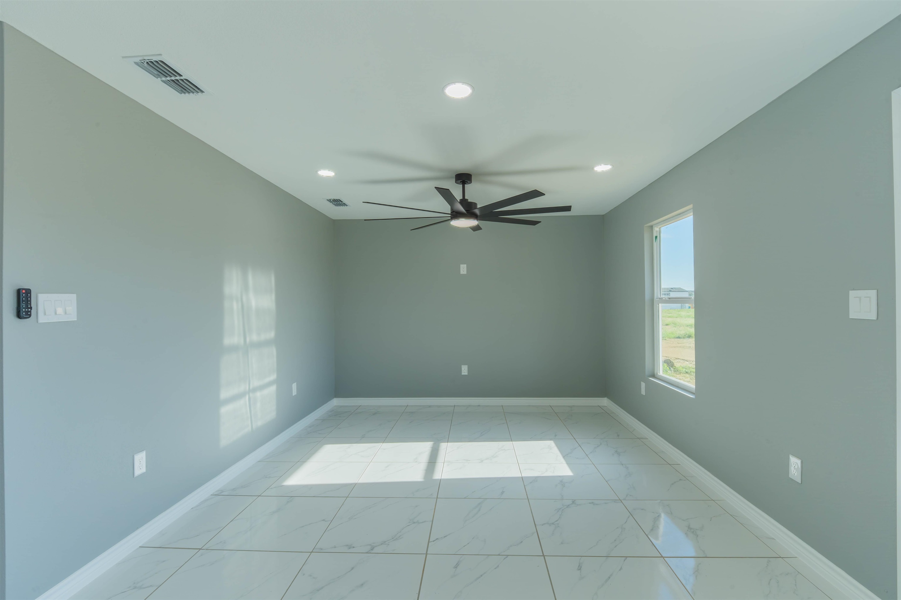 5061 Luna Grande Lp. Property Photo 30