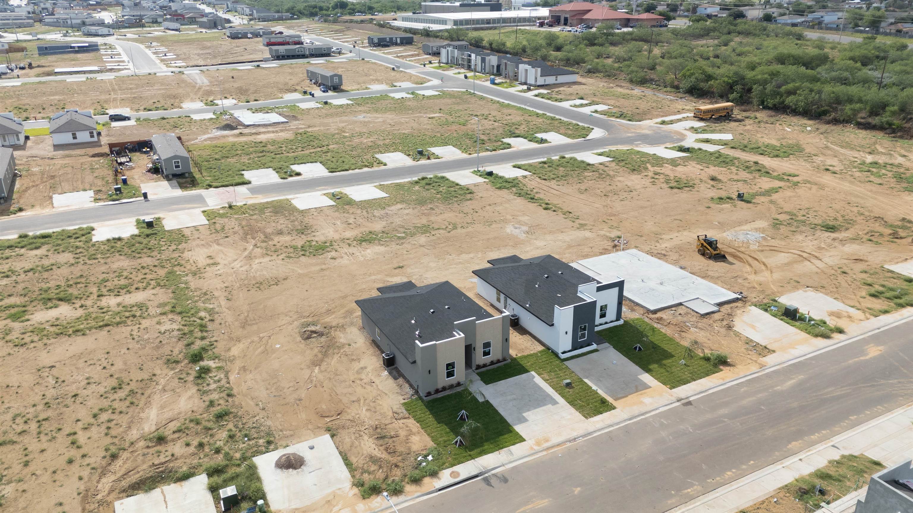 5061 Luna Grande Lp. Property Photo 39