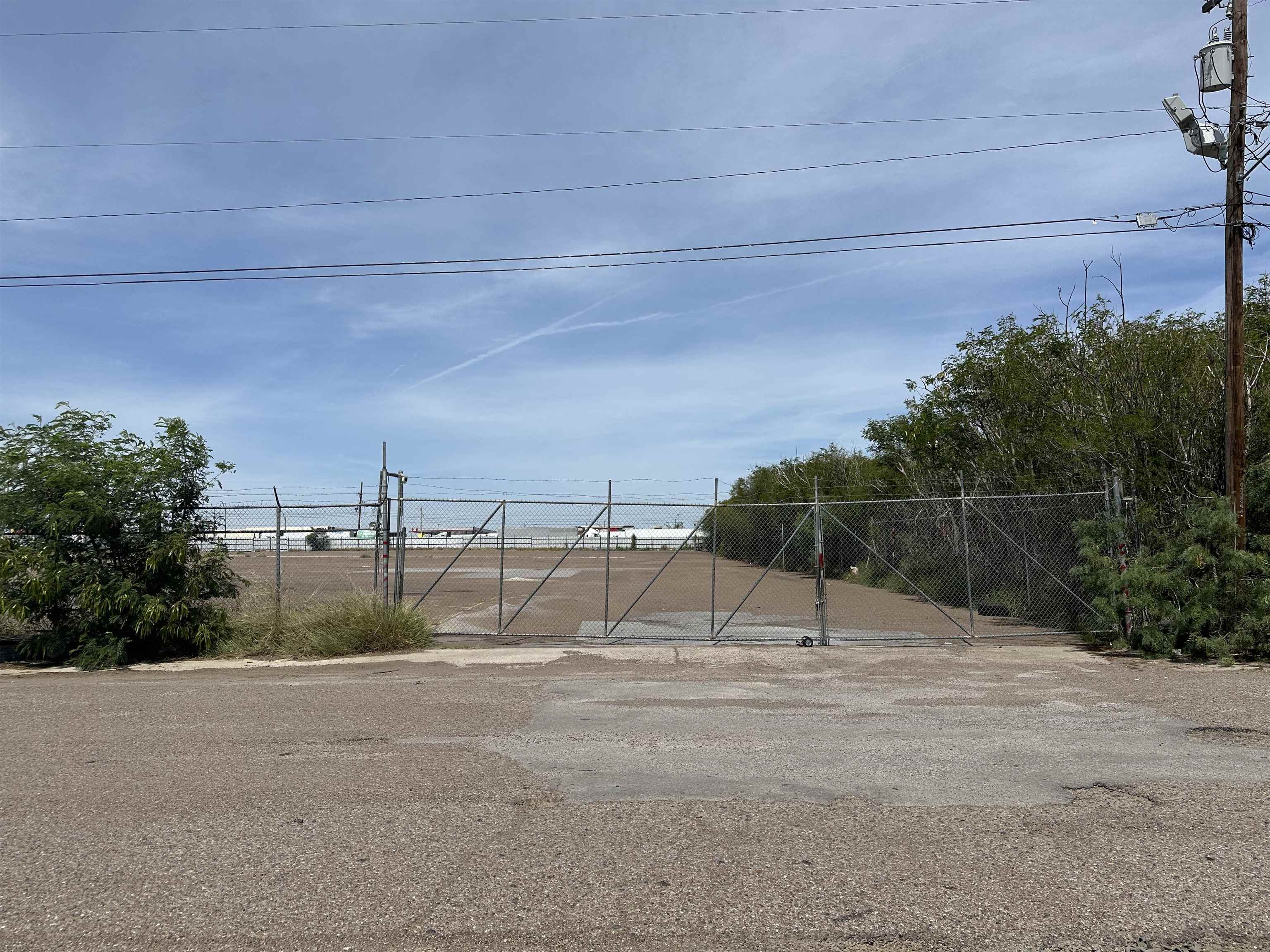 14107 Transportation Ave Property Photo 1