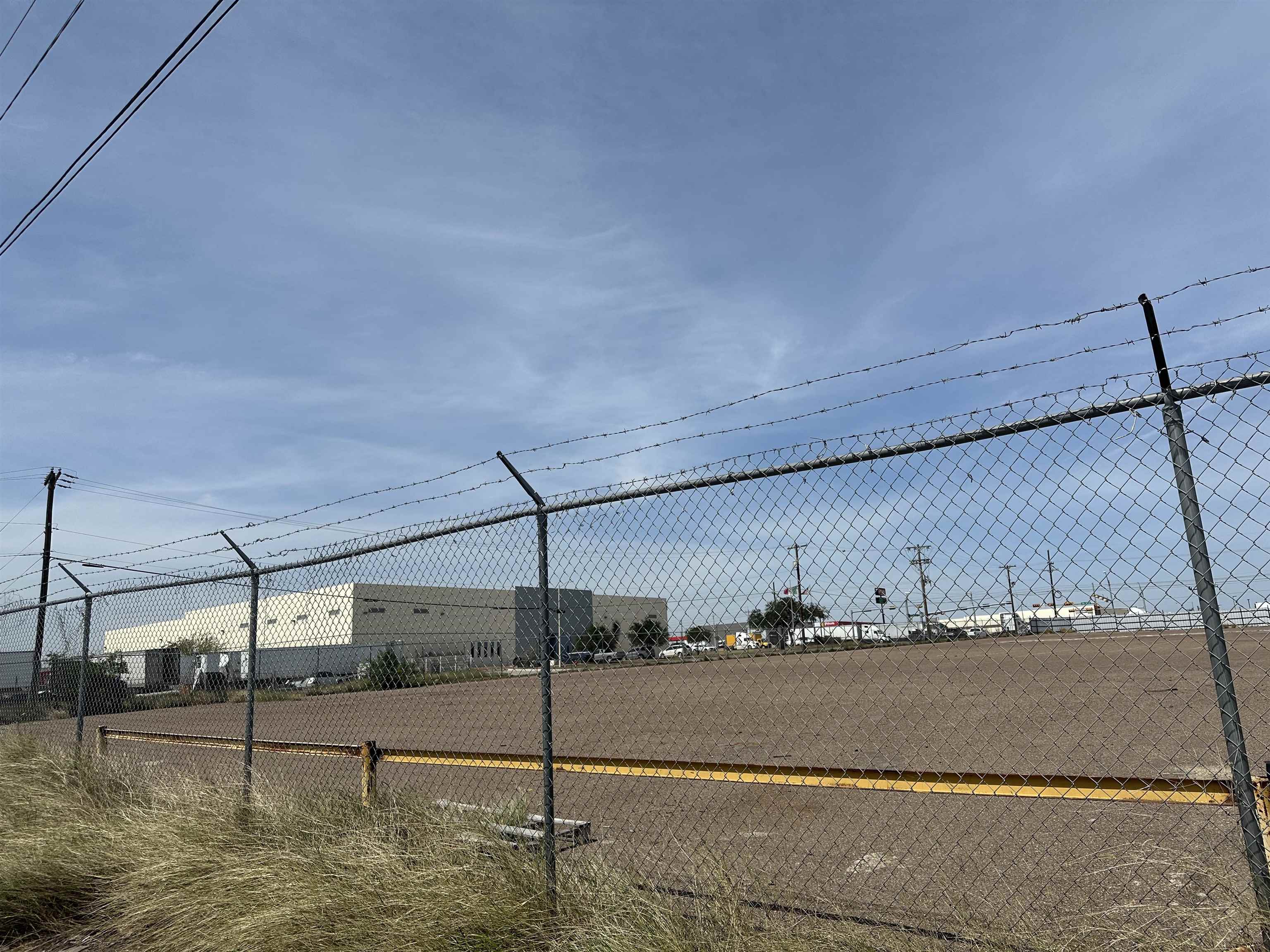 14107 Transportation Ave Property Photo 7