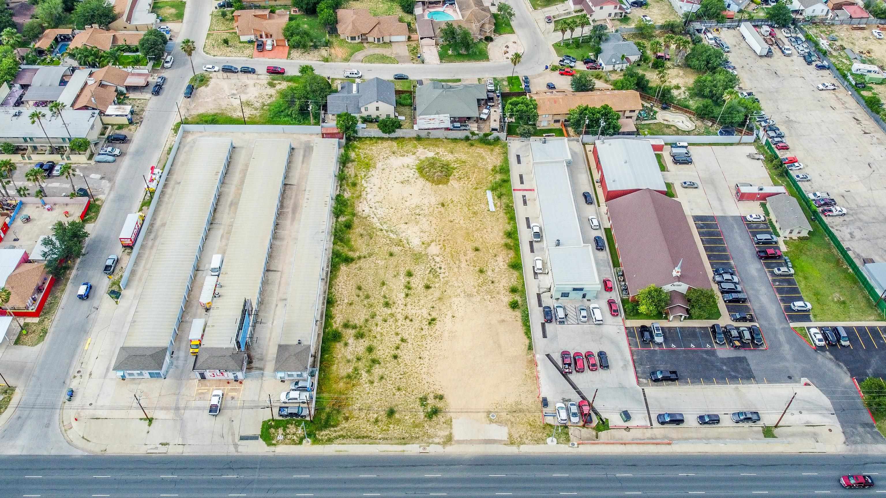 4210 Saunders St Property Photo 7