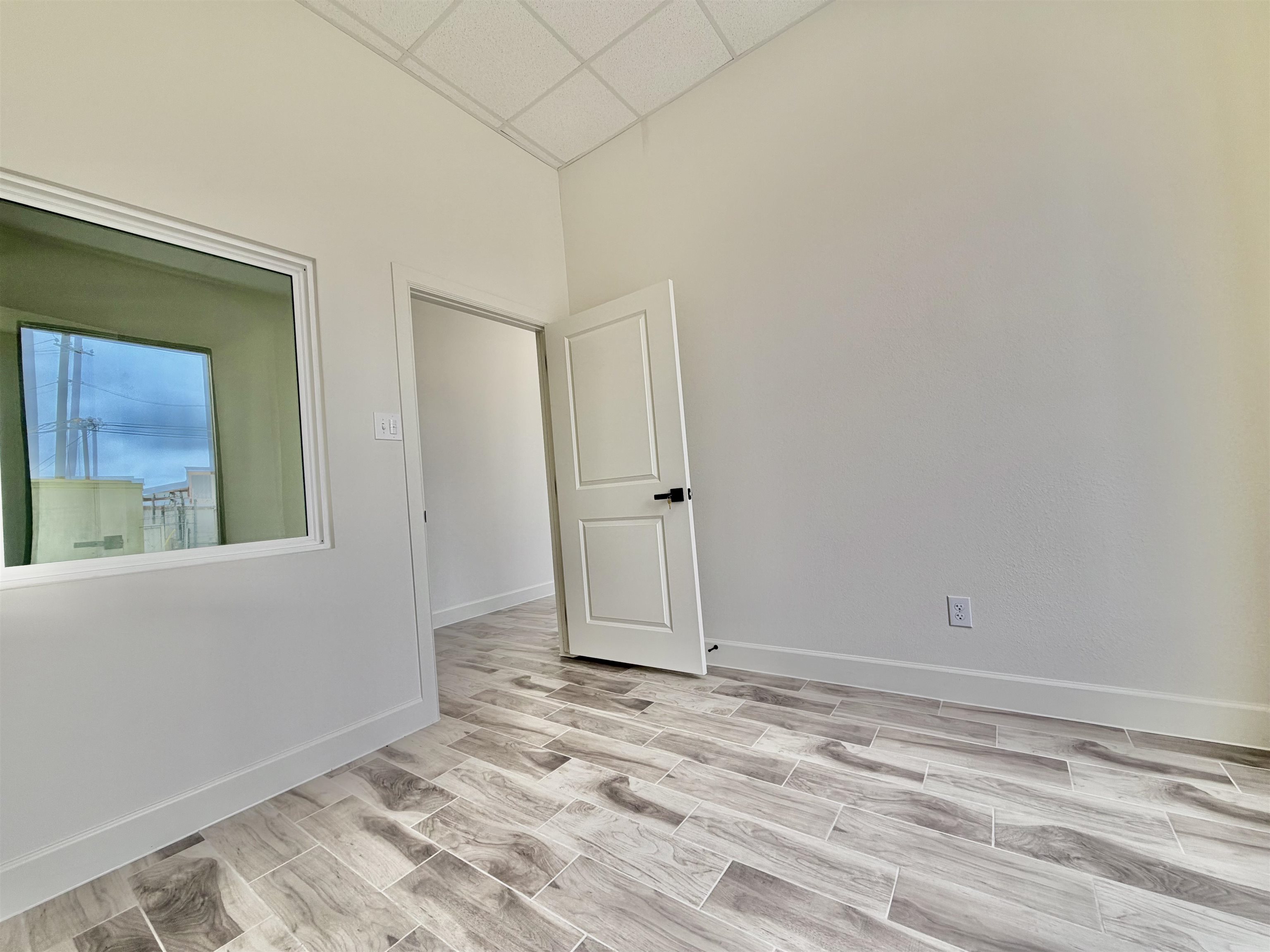 102 Del Ct Property Photo 12