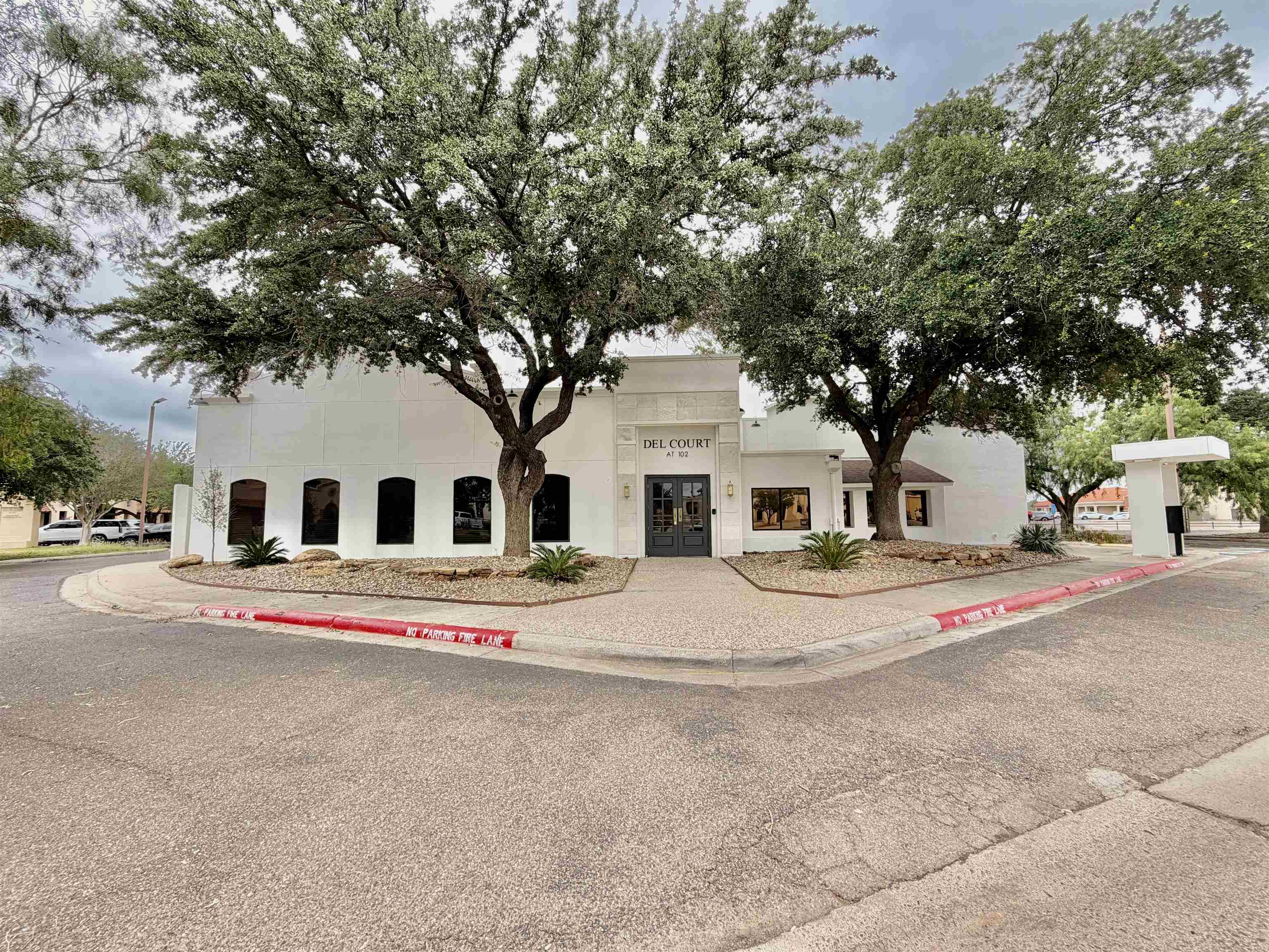 102 Del Ct Property Photo 5
