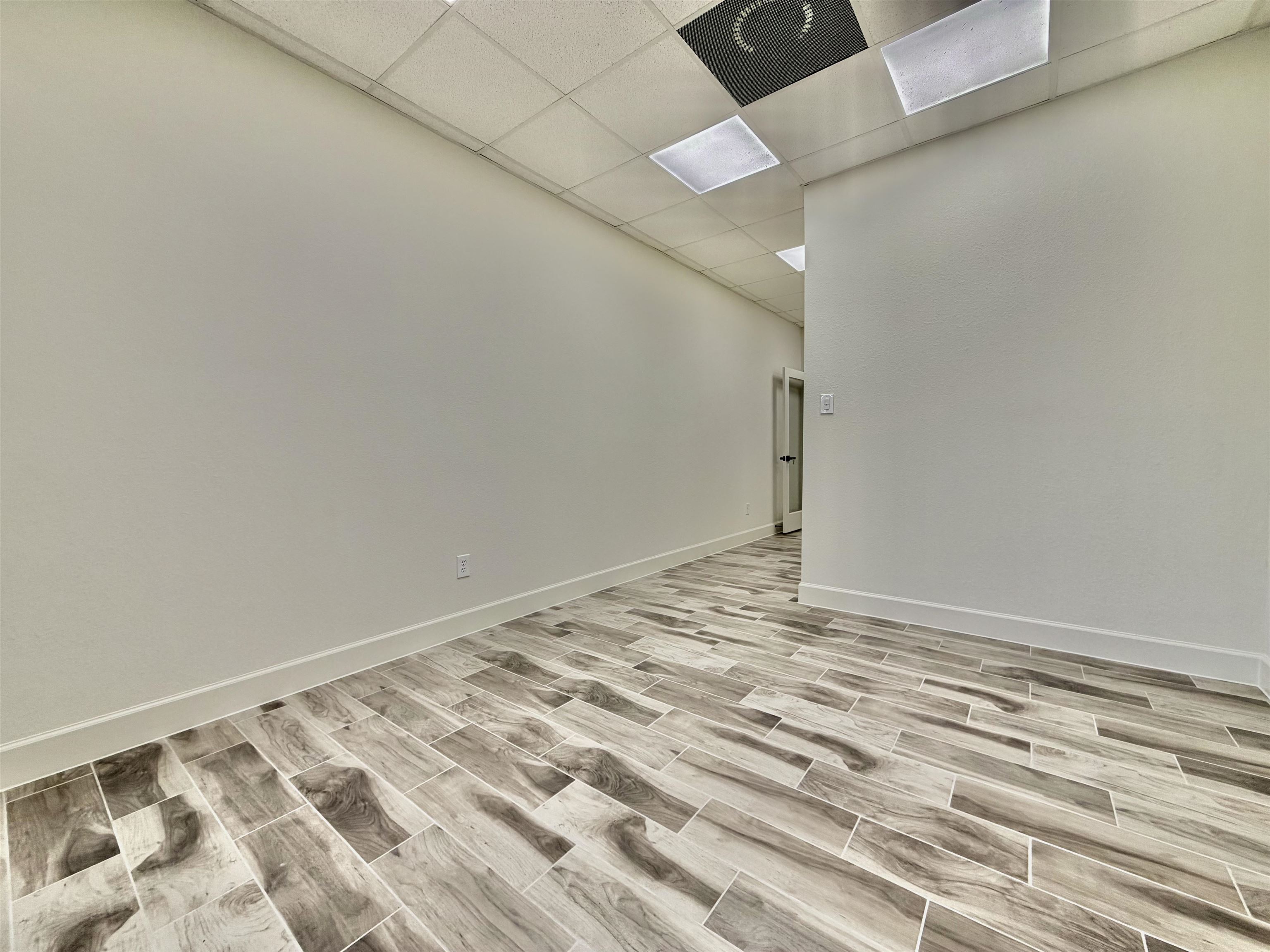 102 Del Ct Property Photo 13