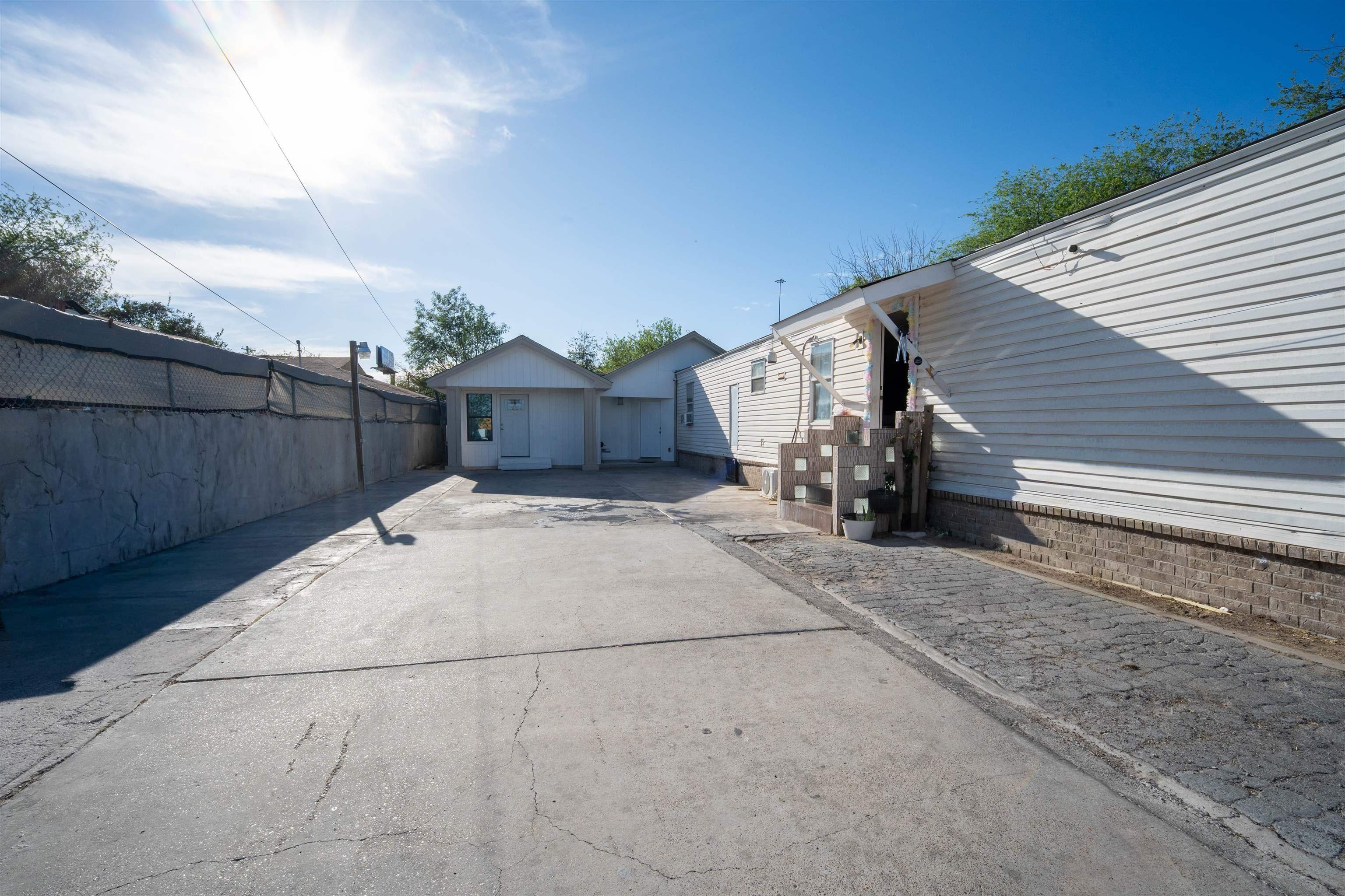 3816 San Francisco Ave Property Photo 3