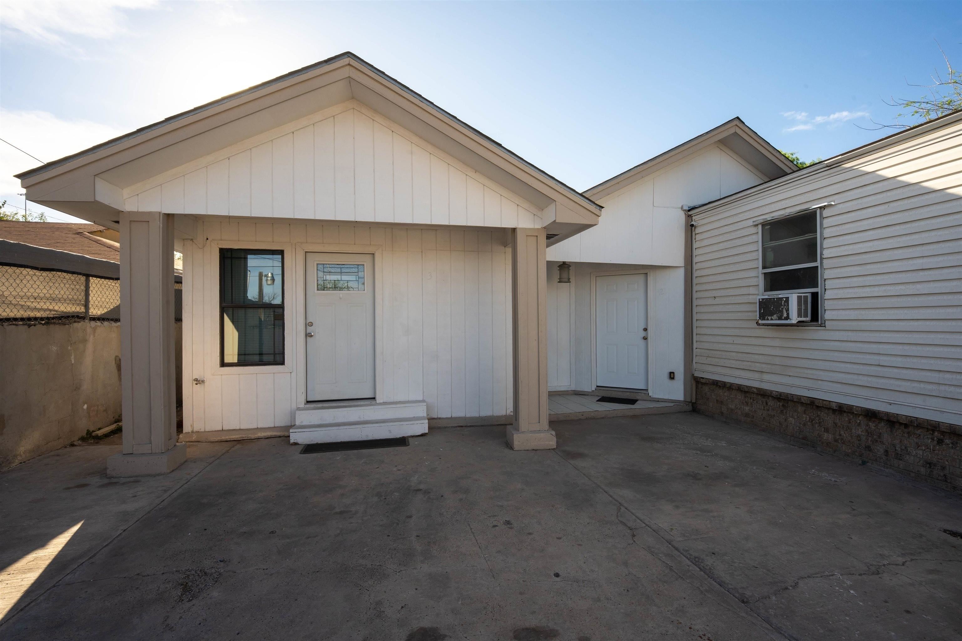 3816 San Francisco Ave Property Photo 14