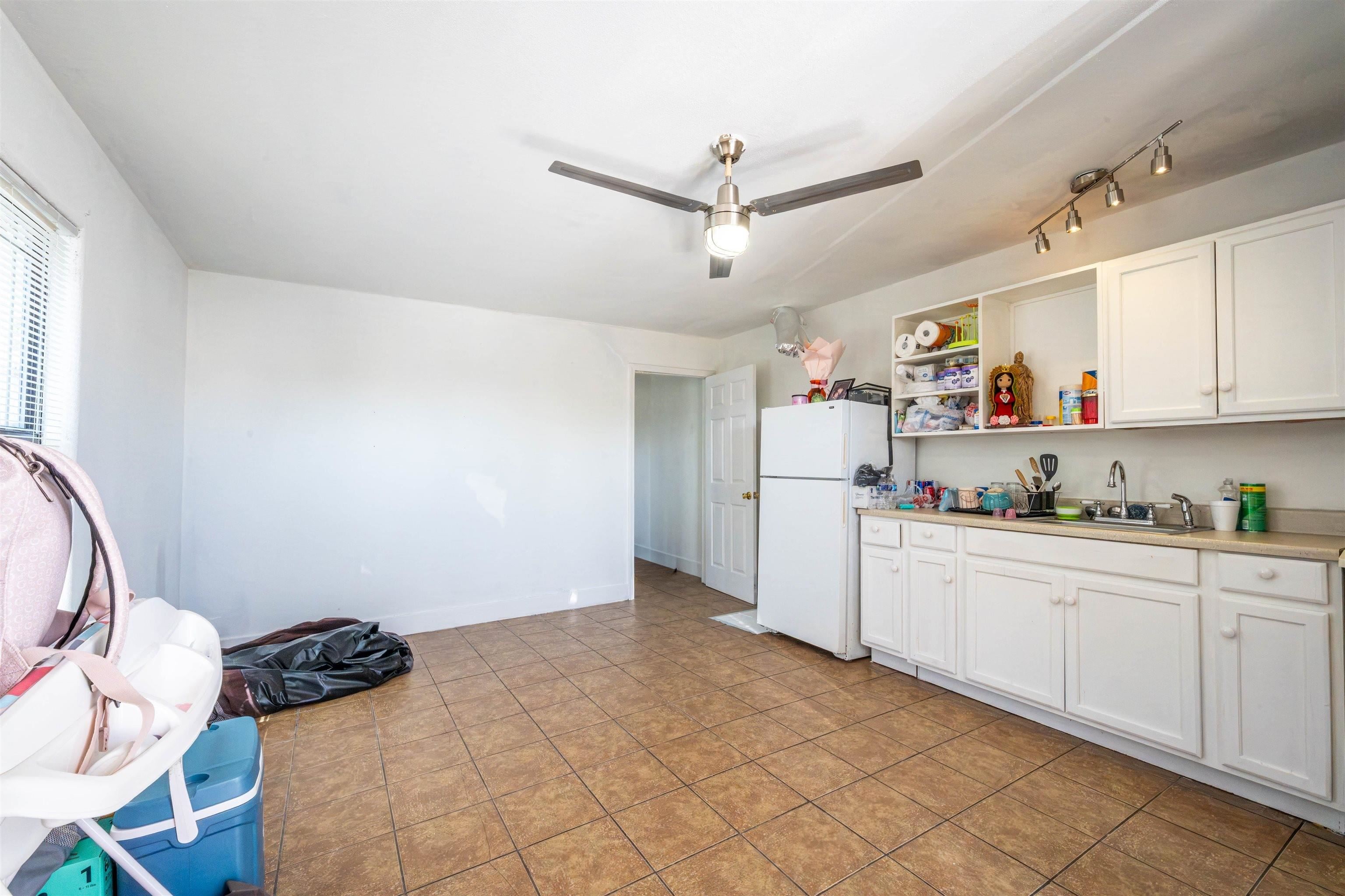 3816 San Francisco Ave Property Photo 23