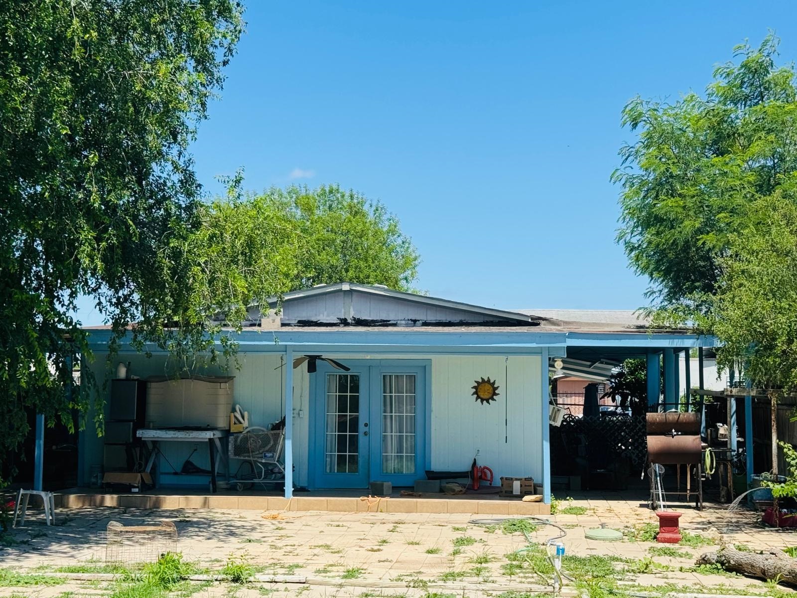 917 Flag St Property Photo 24