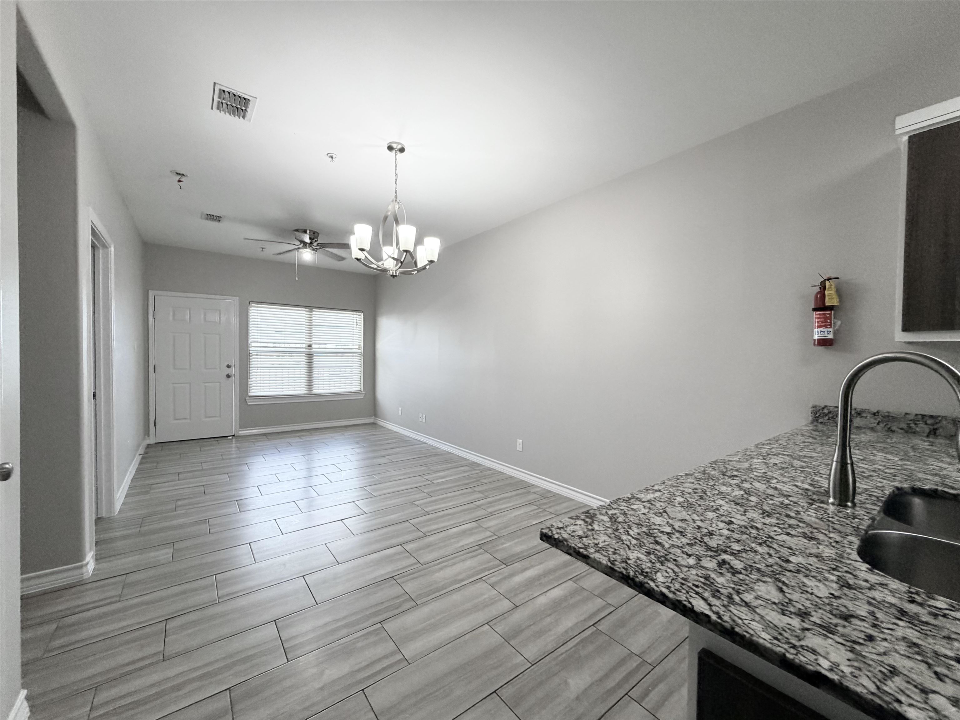 5601 Cuenca Dr F Property Photo 7