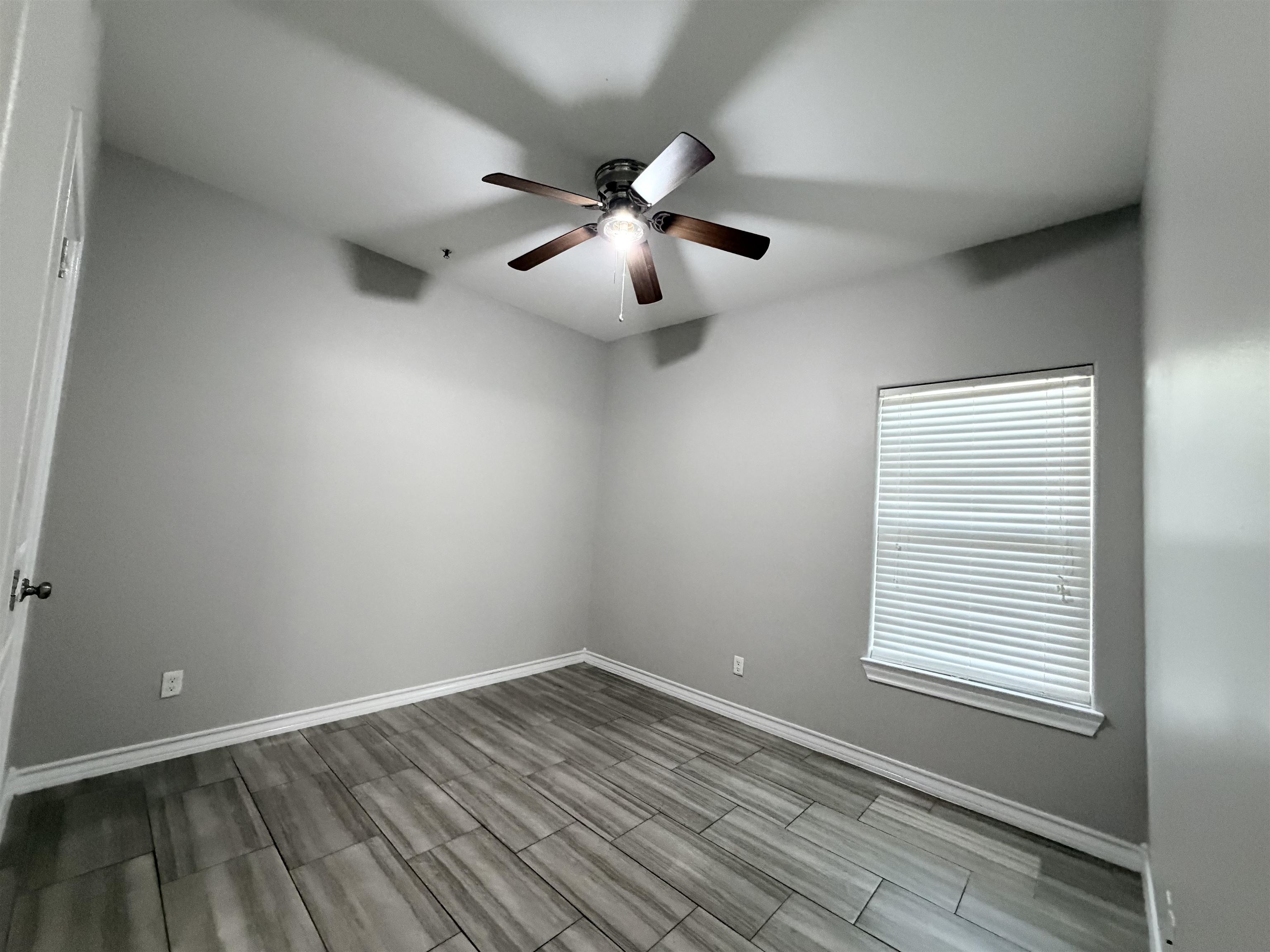 5601 Cuenca Dr F Property Photo 12