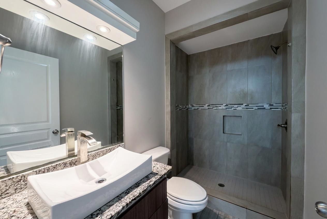 5601 Cuenca Dr F Property Photo 13