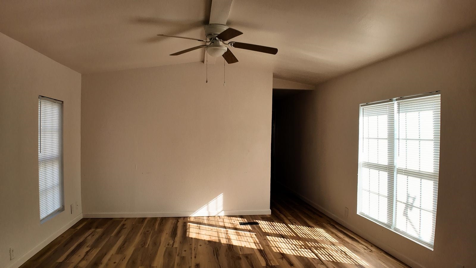 803 E Calais E Pl Property Photo 6