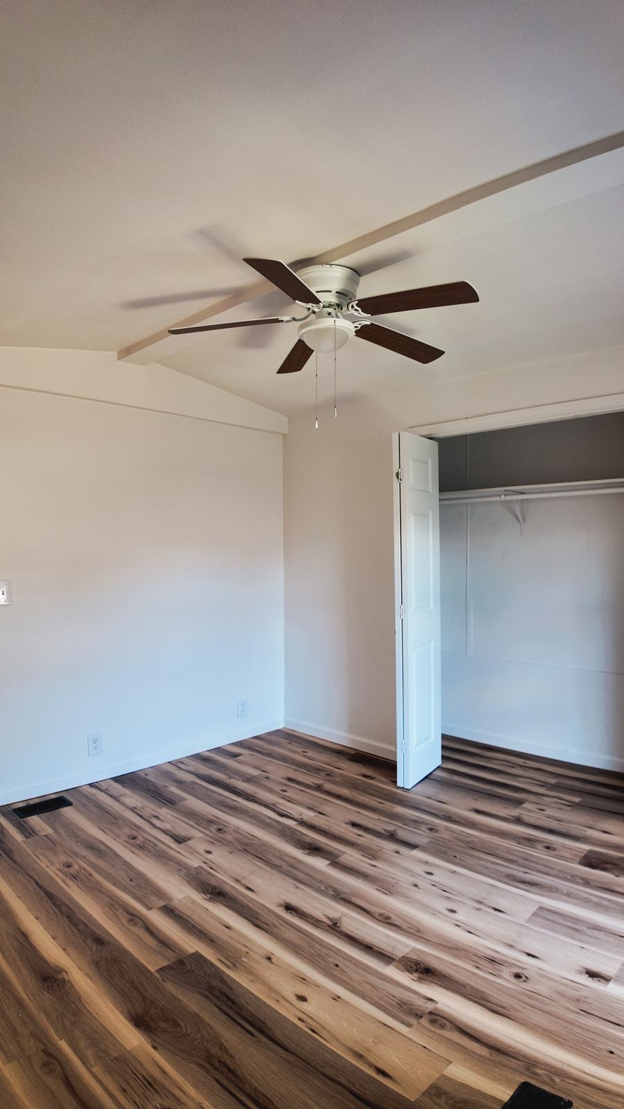 803 E Calais E Pl Property Photo 8