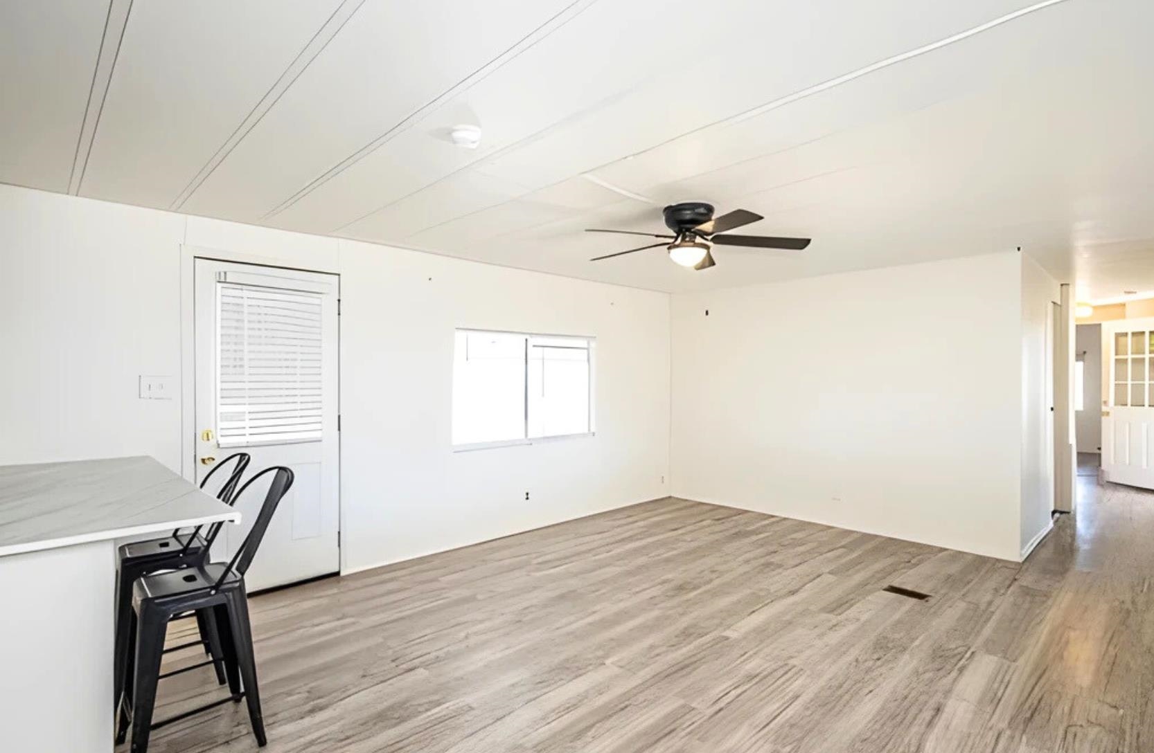 100 Blossum Blvd. Property Photo 8