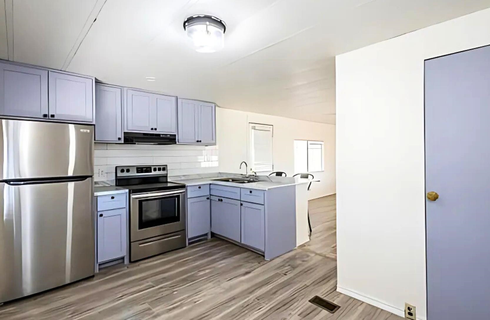 100 Blossum Blvd. Property Photo 12