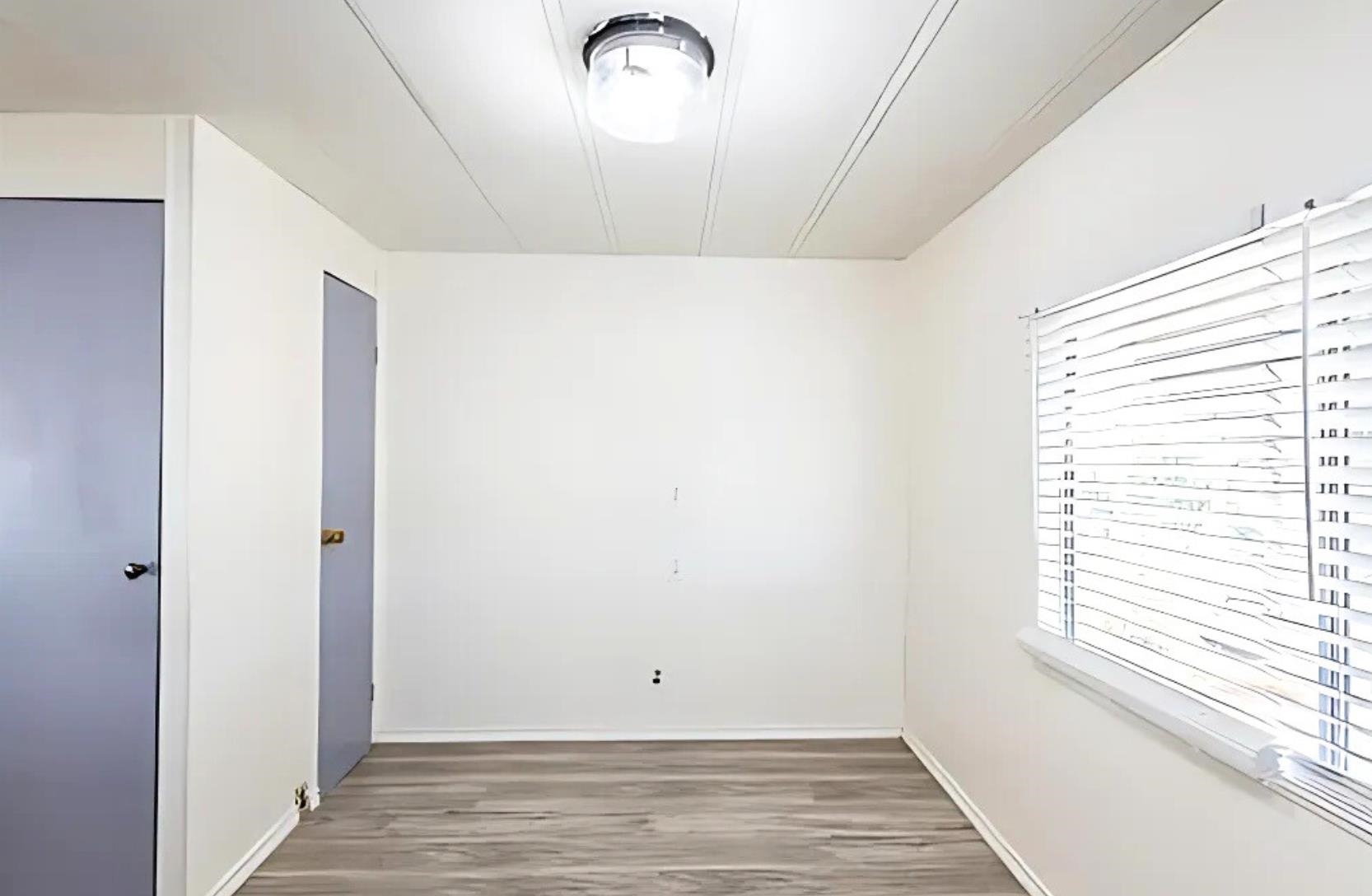 100 Blossum Blvd. Property Photo 13