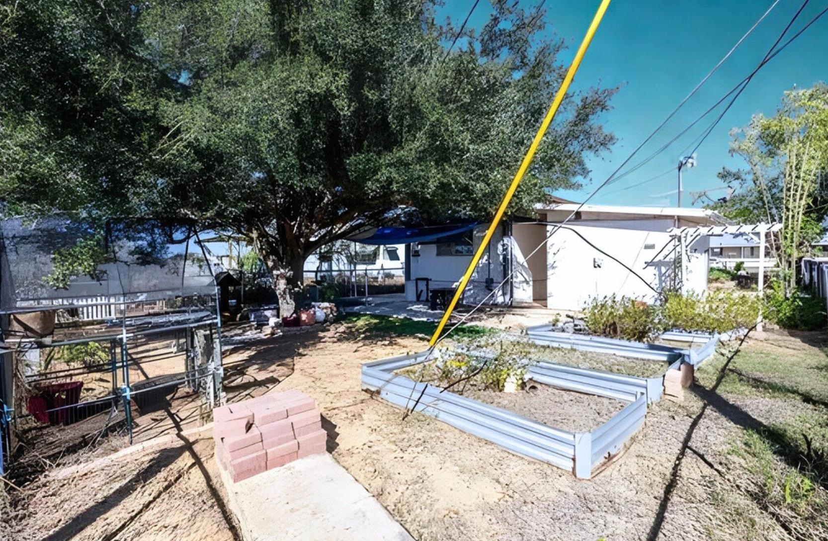 100 Blossum Blvd. Property Photo 26