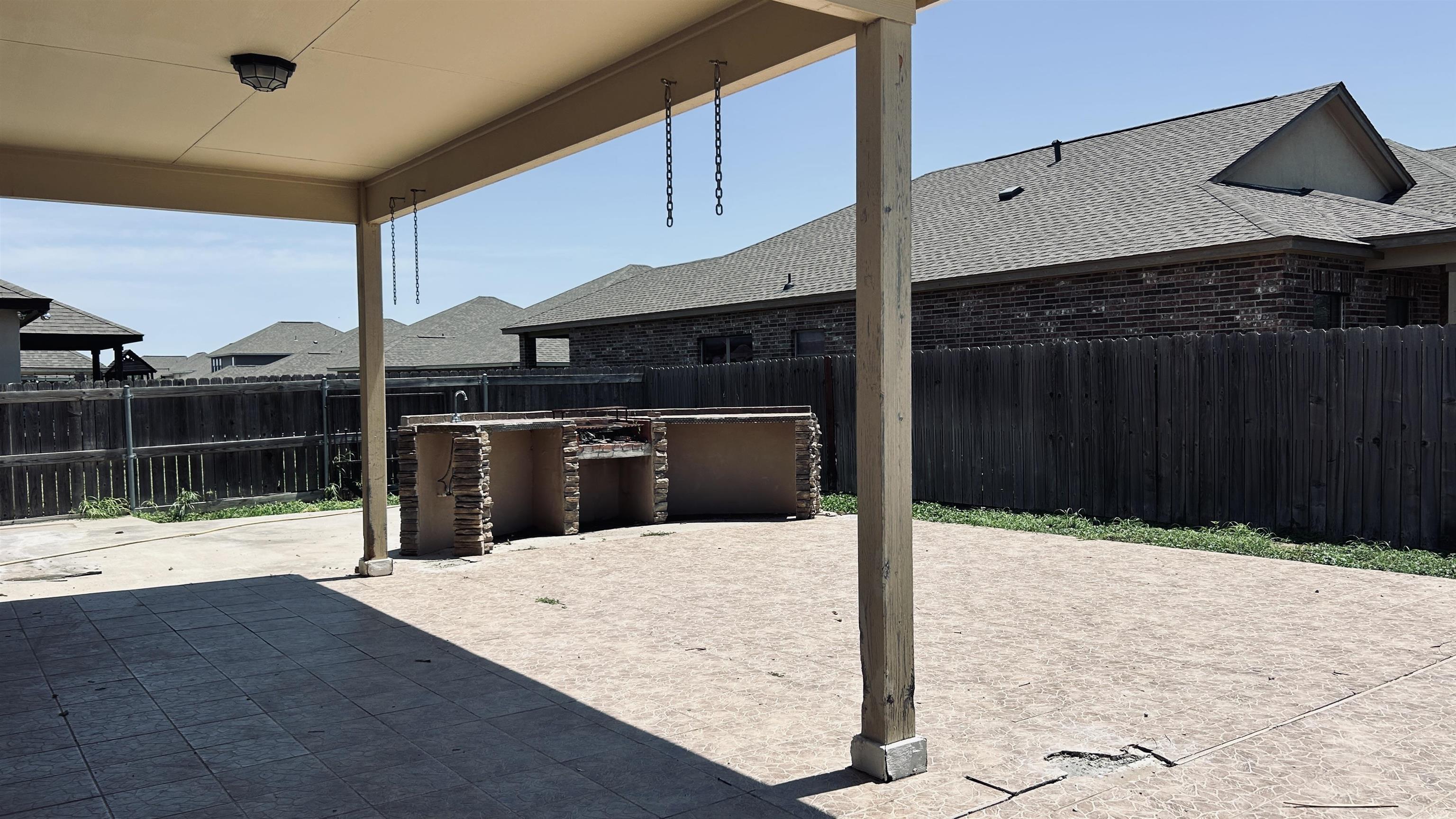 332 Silverleaf Oak Dr Property Photo 21