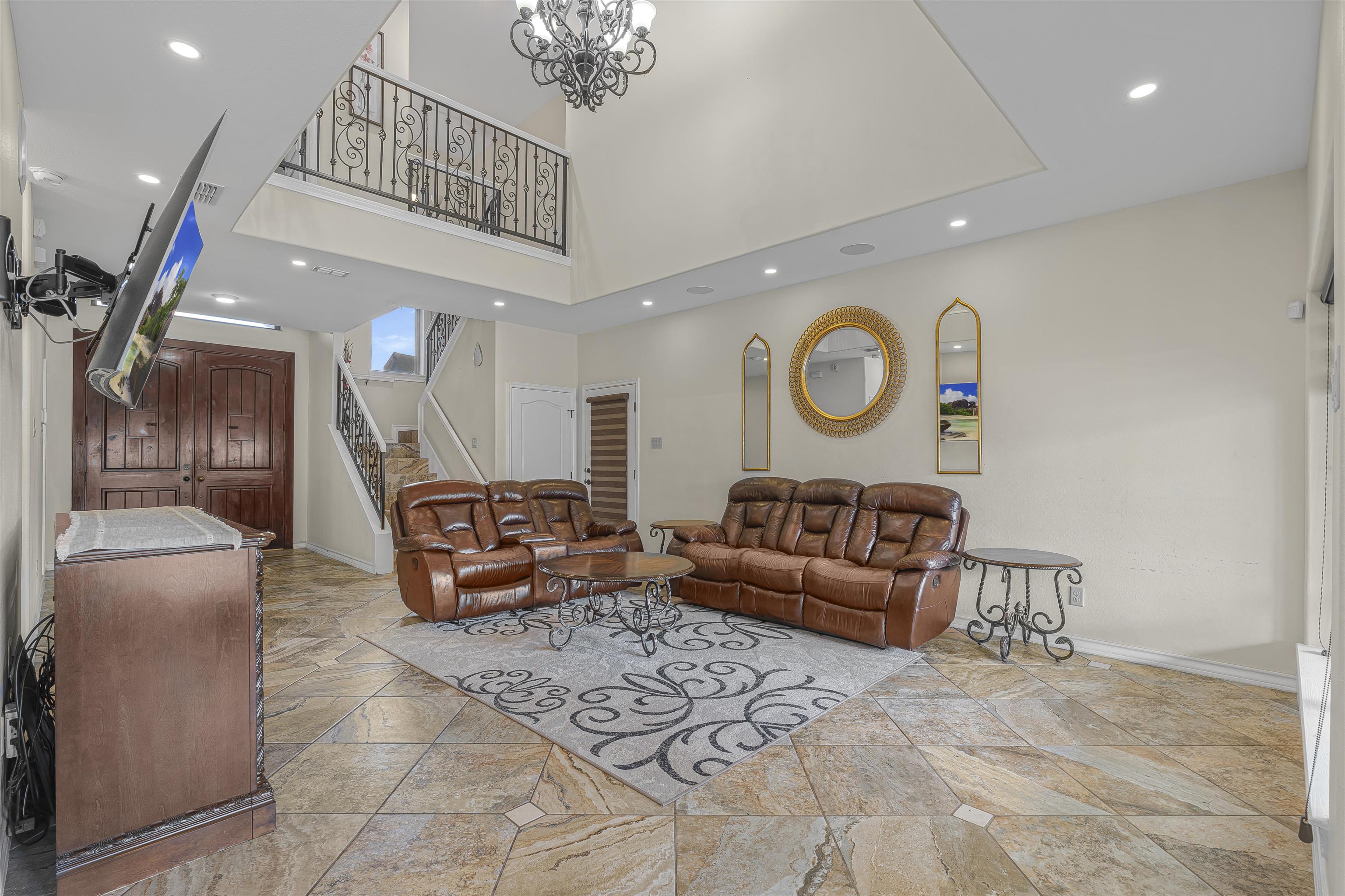 6310 Aloe Vera Dr Property Photo 5