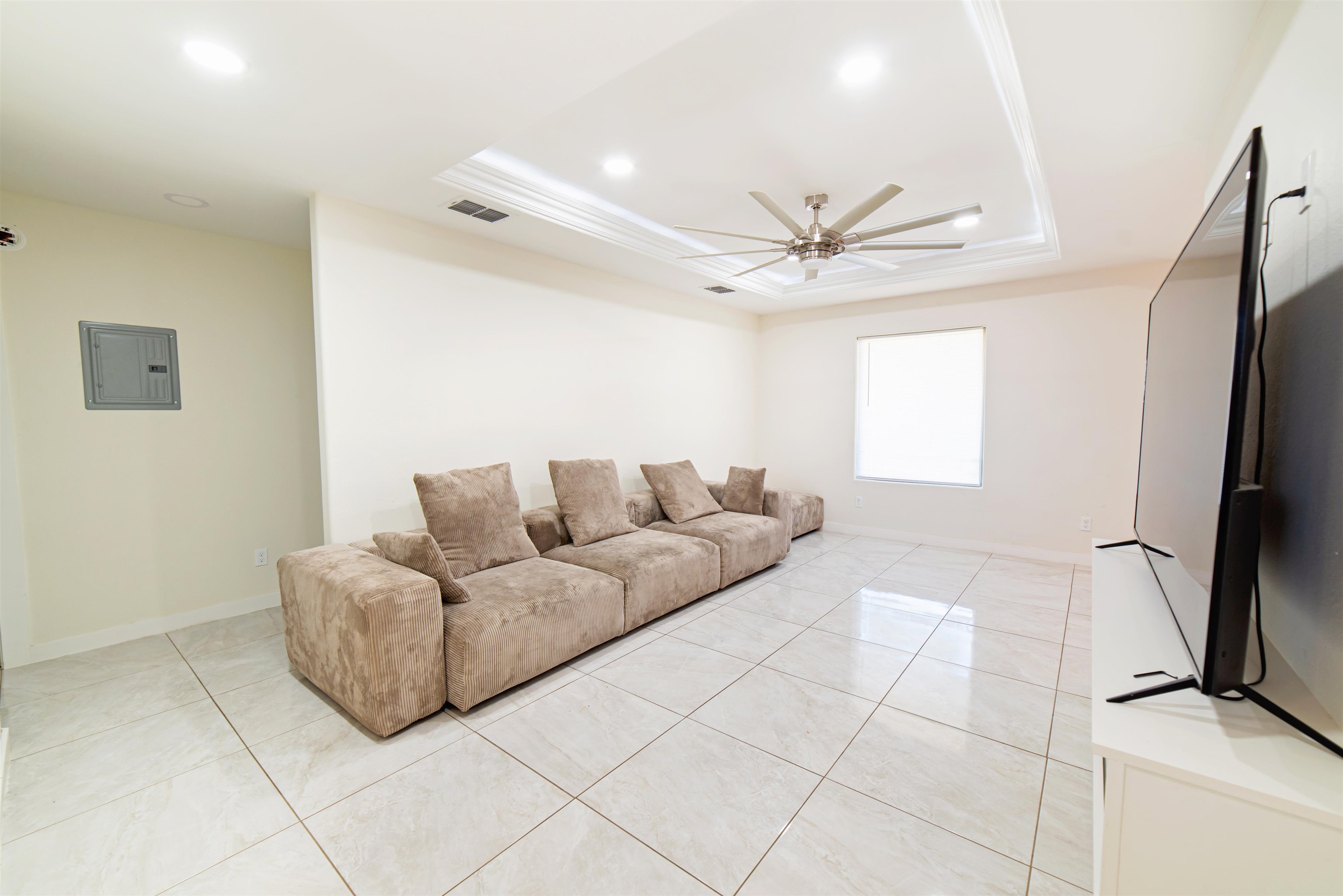 5108 Plasencia Ln. Property Photo 3