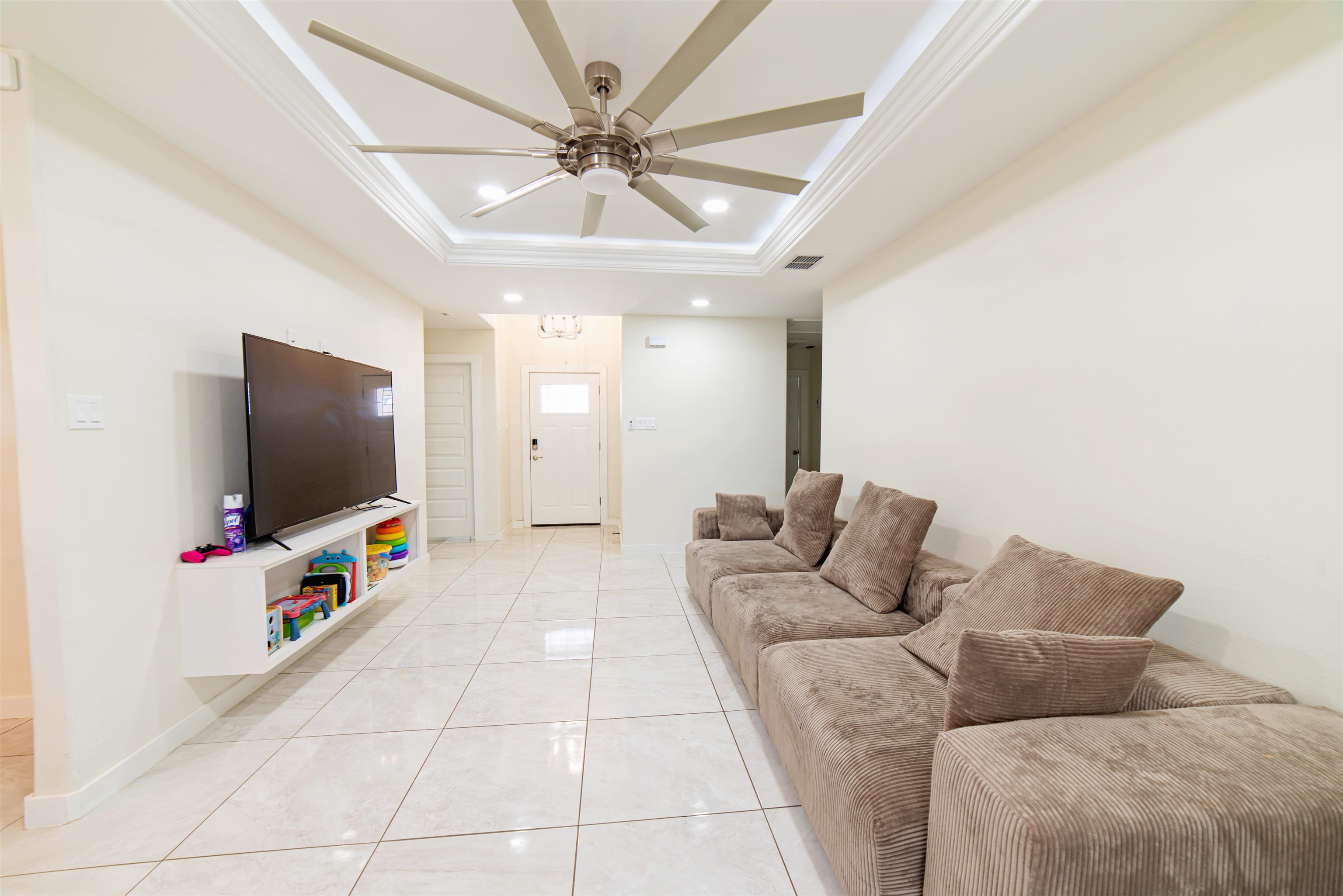 5108 Plasencia Ln. Property Photo 5