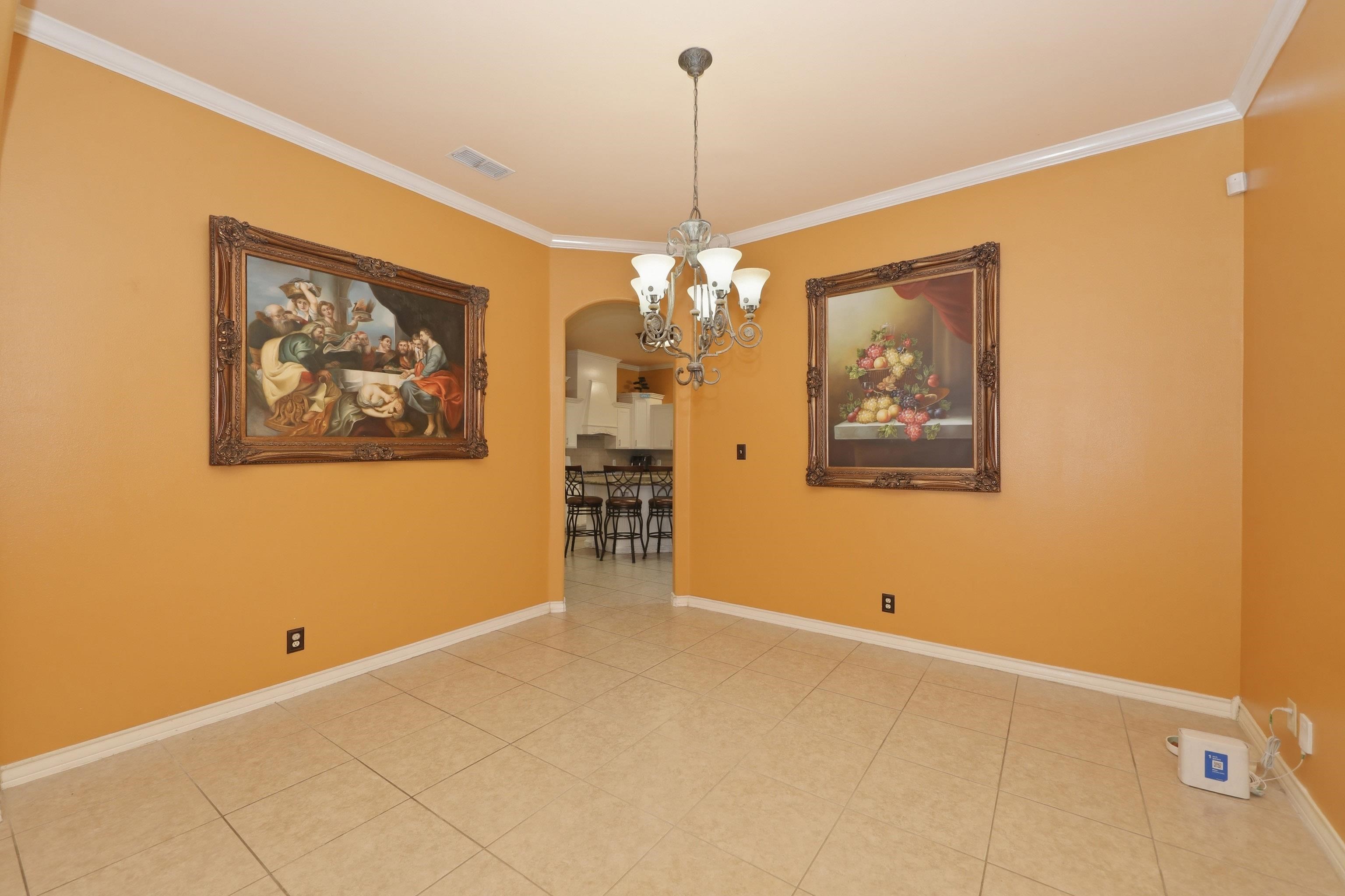10601 Porfirio Dr Property Photo 8
