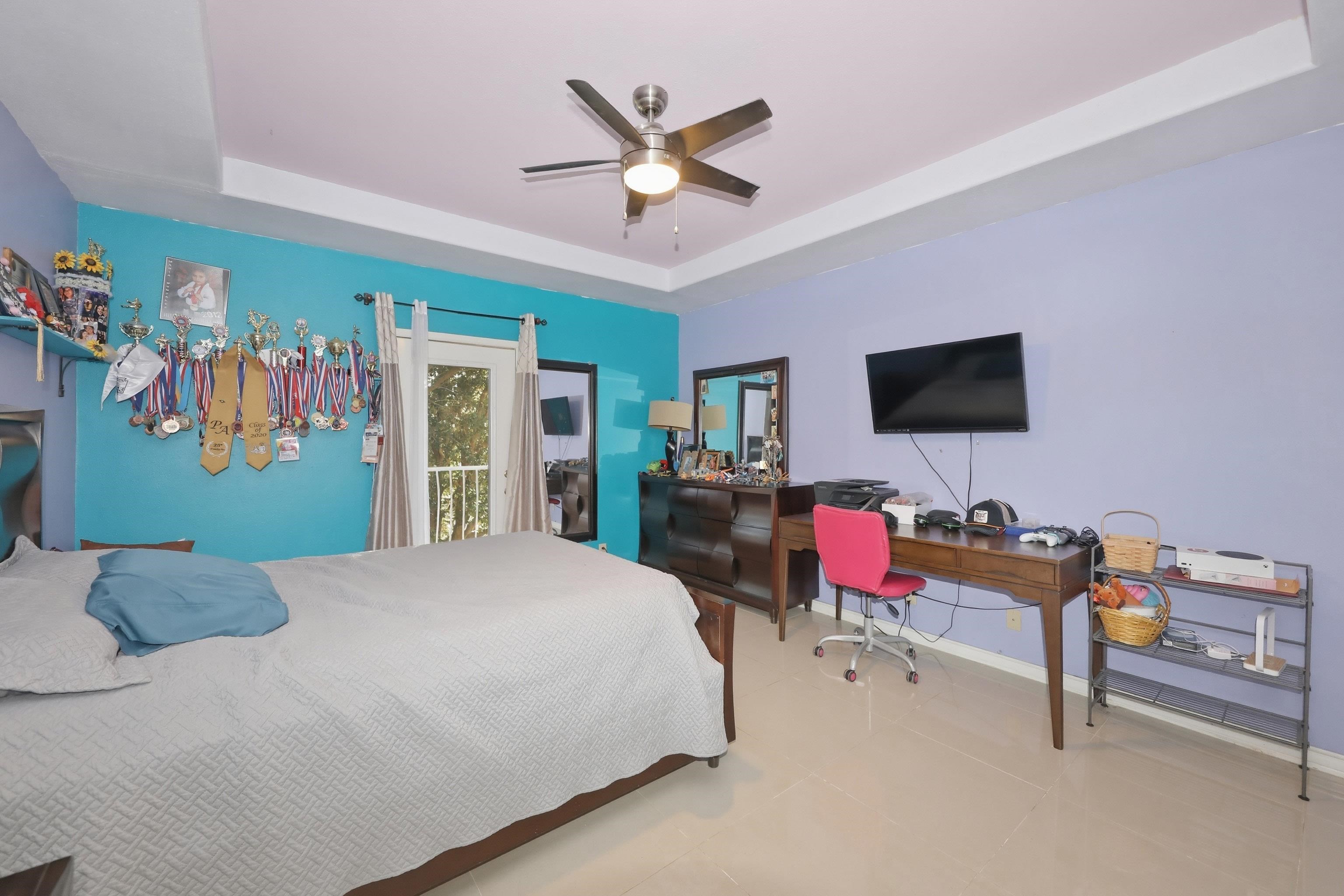 10601 Porfirio Dr Property Photo 24
