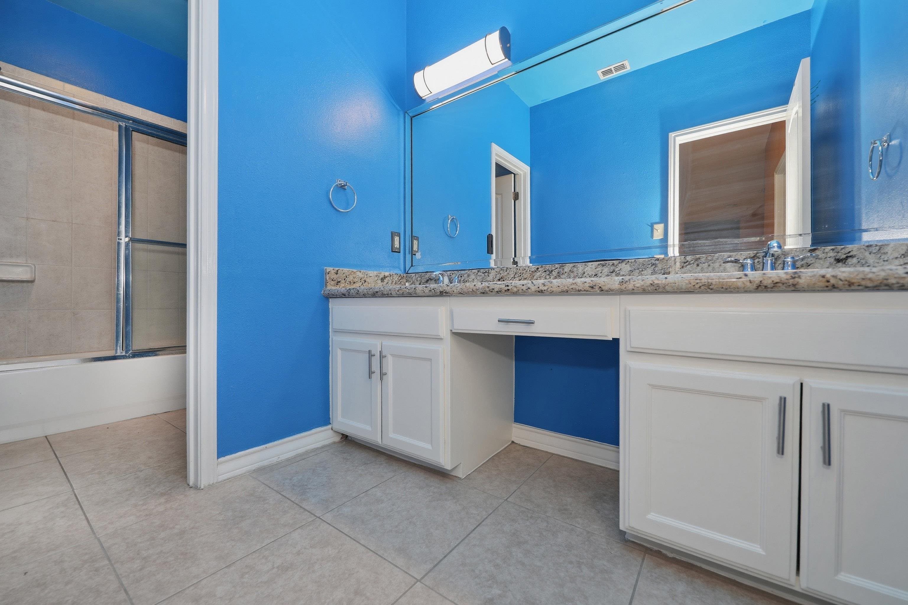 10601 Porfirio Dr Property Photo 32