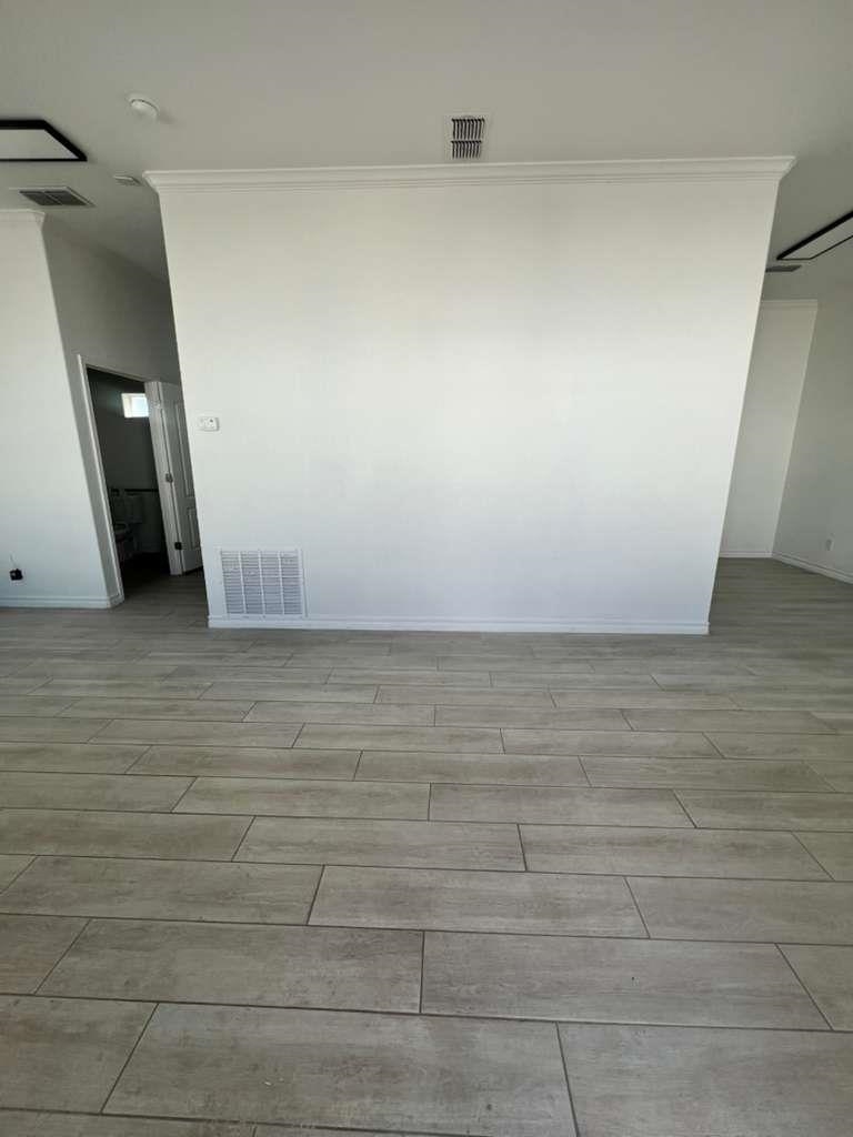 608 Gale St Property Photo 10