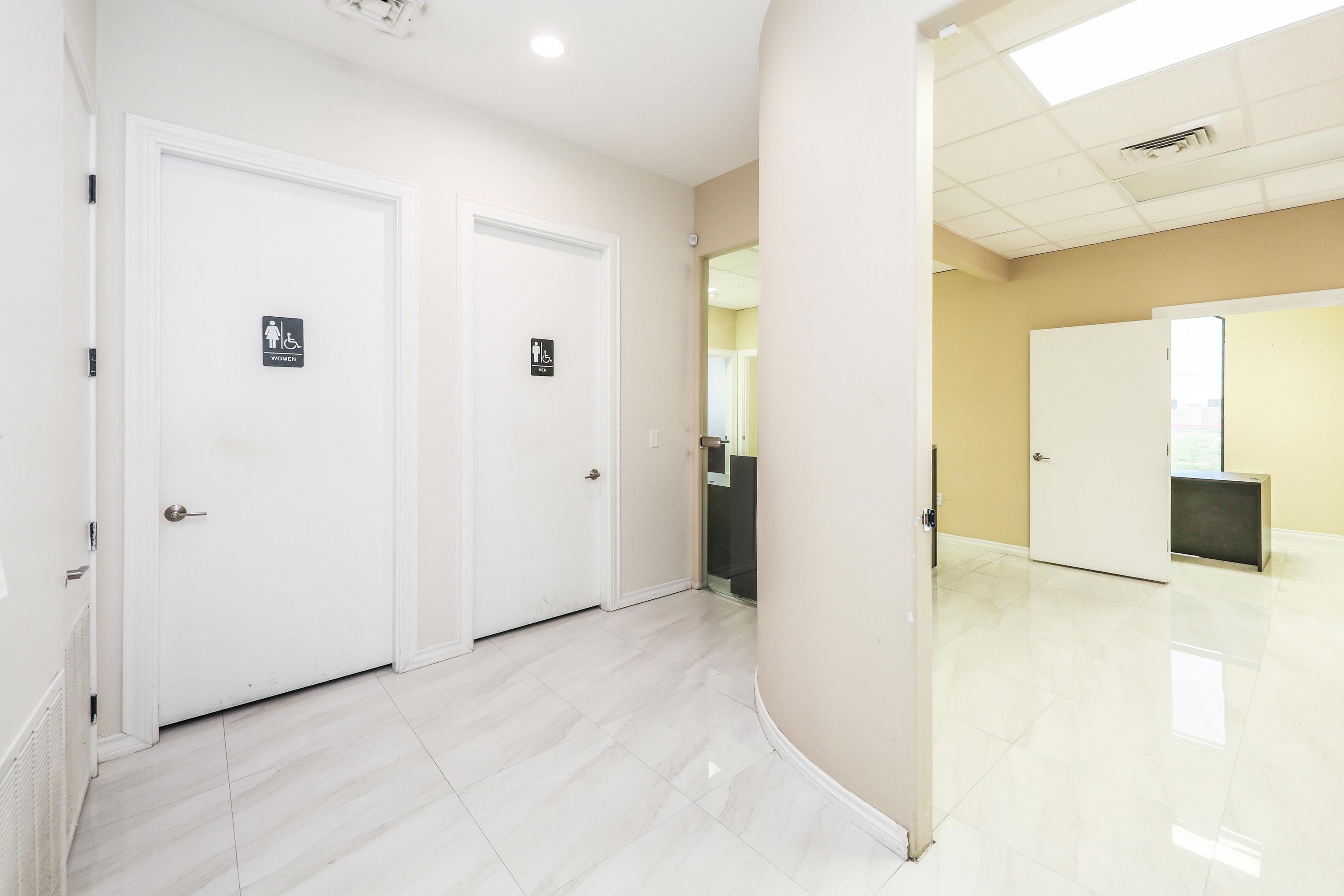 10414 Medical Lp Property Photo 6