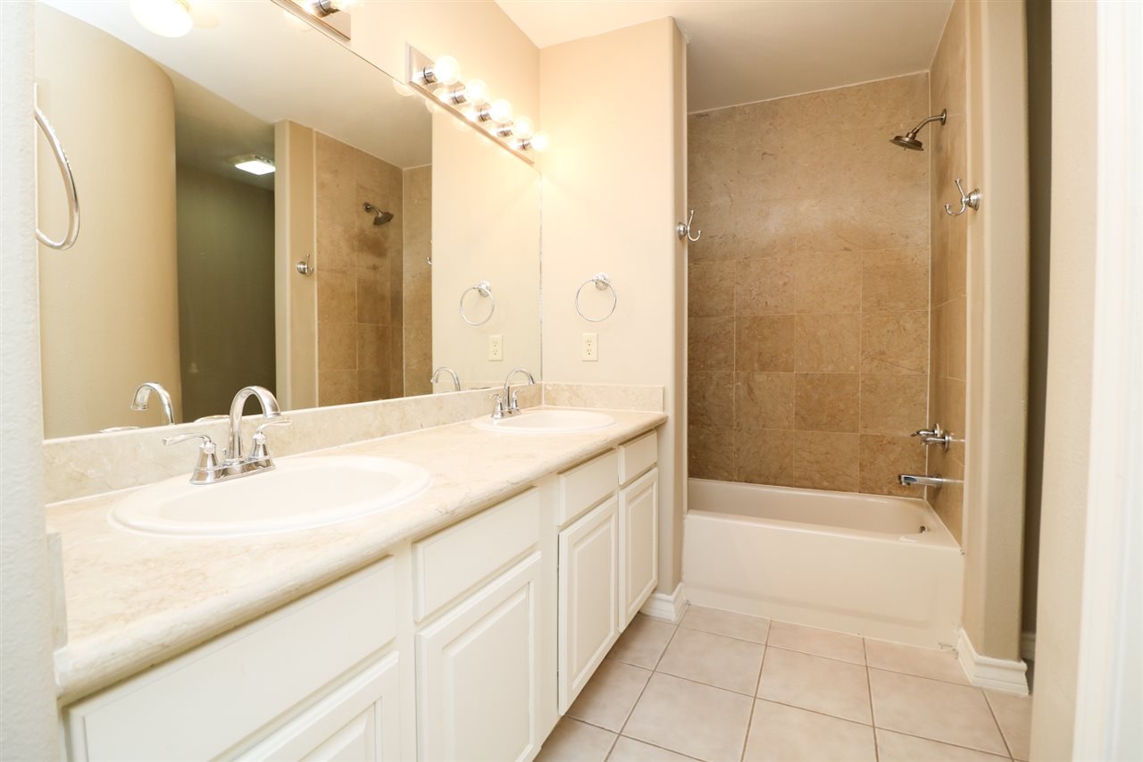 7521 Country Club Dr 405 Property Photo 16
