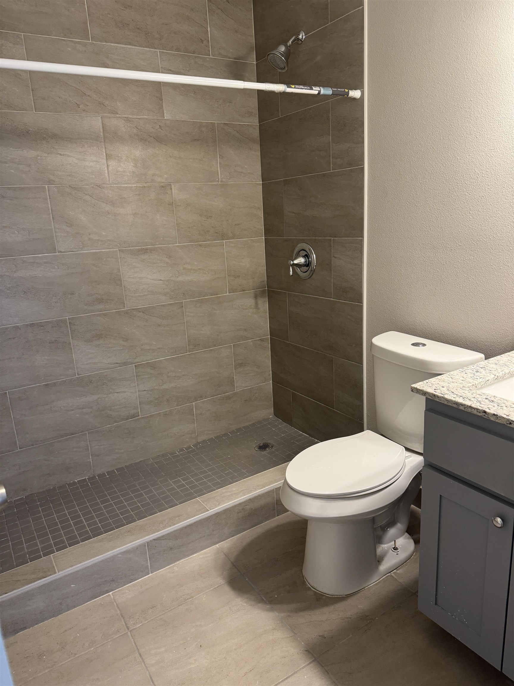 2302 Rosario St 3 Property Photo 9