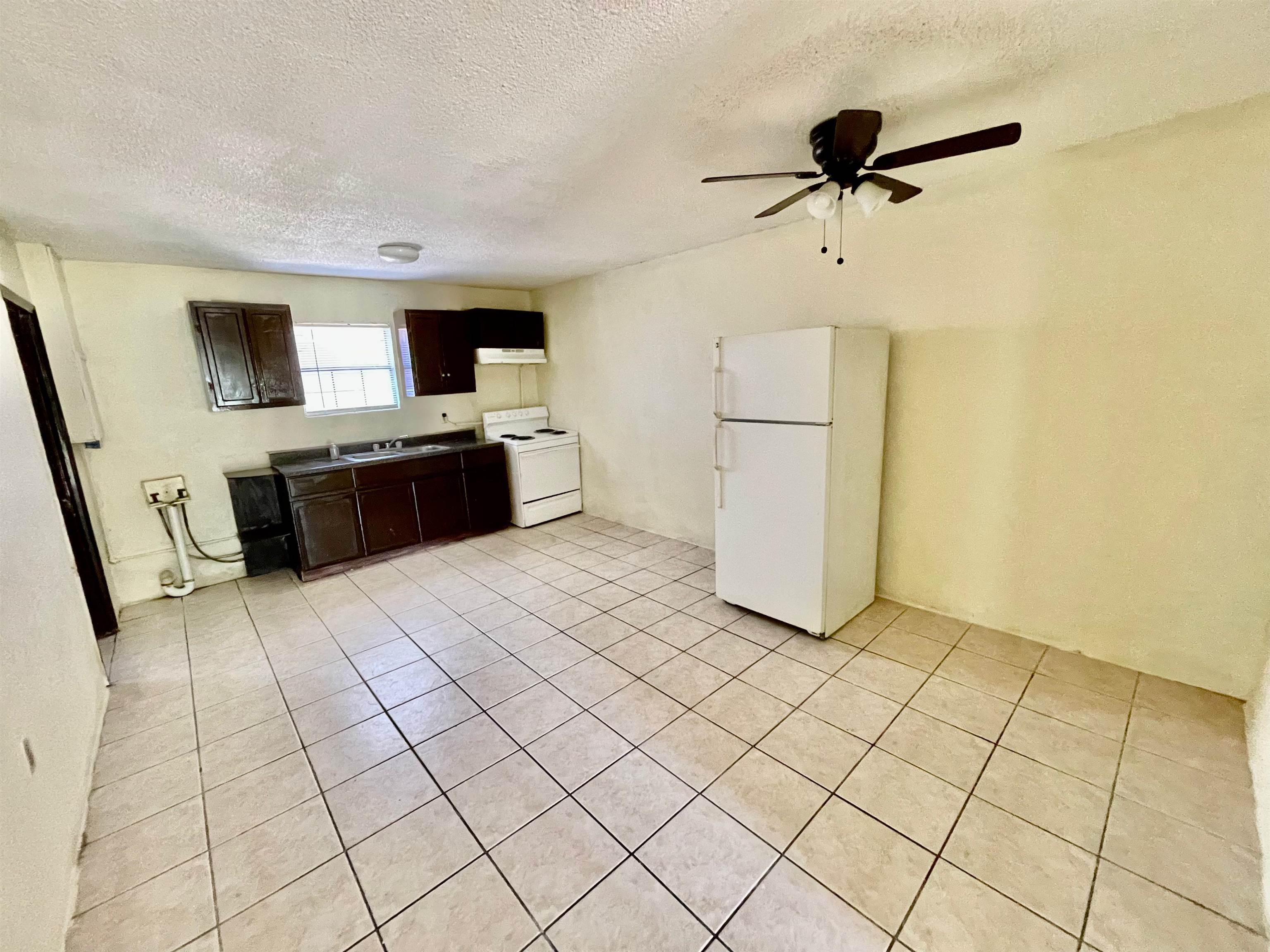 1603 Centeno Ln Property Photo 27
