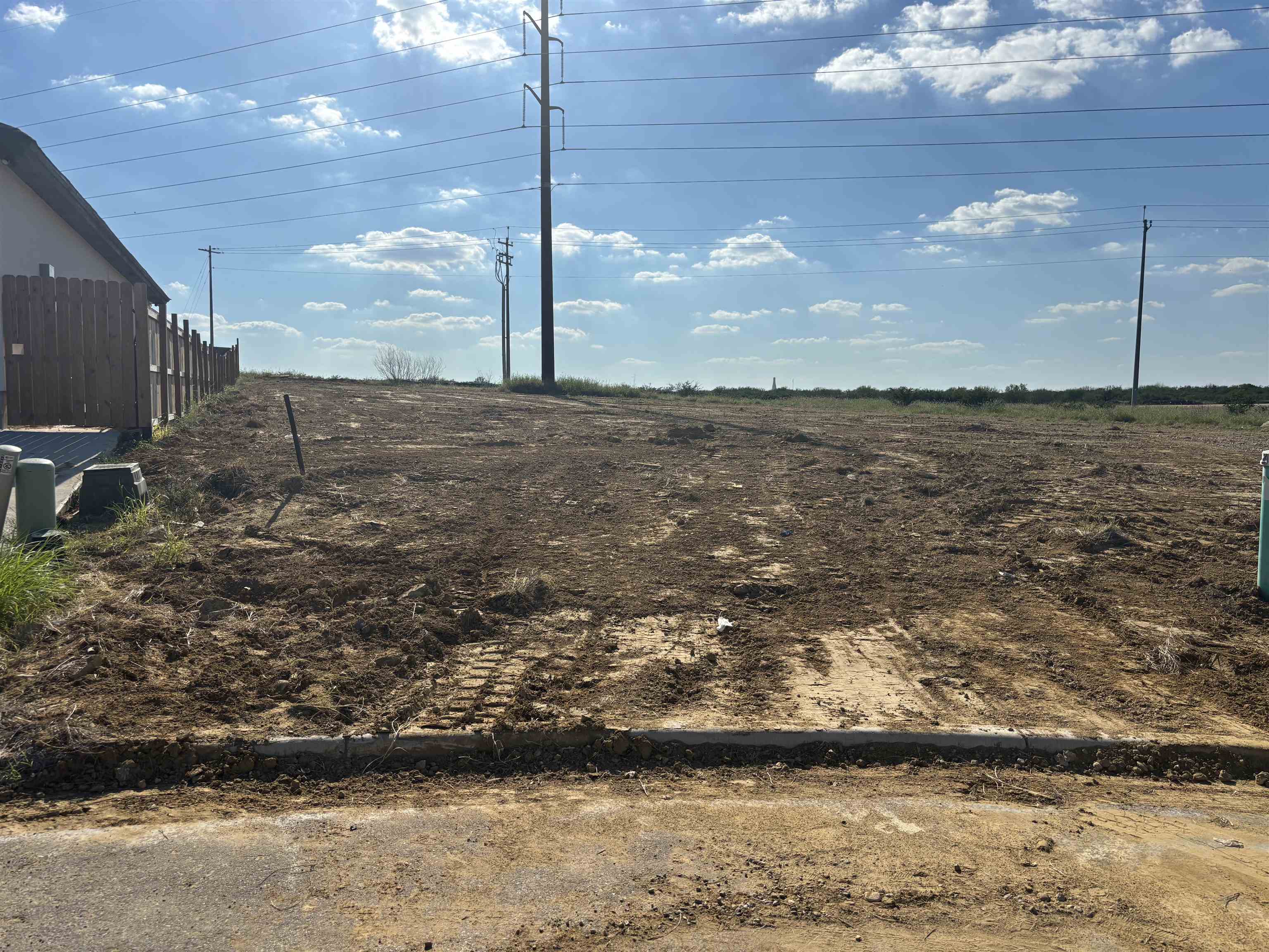 6901 Molinos Dr Property Photo 1