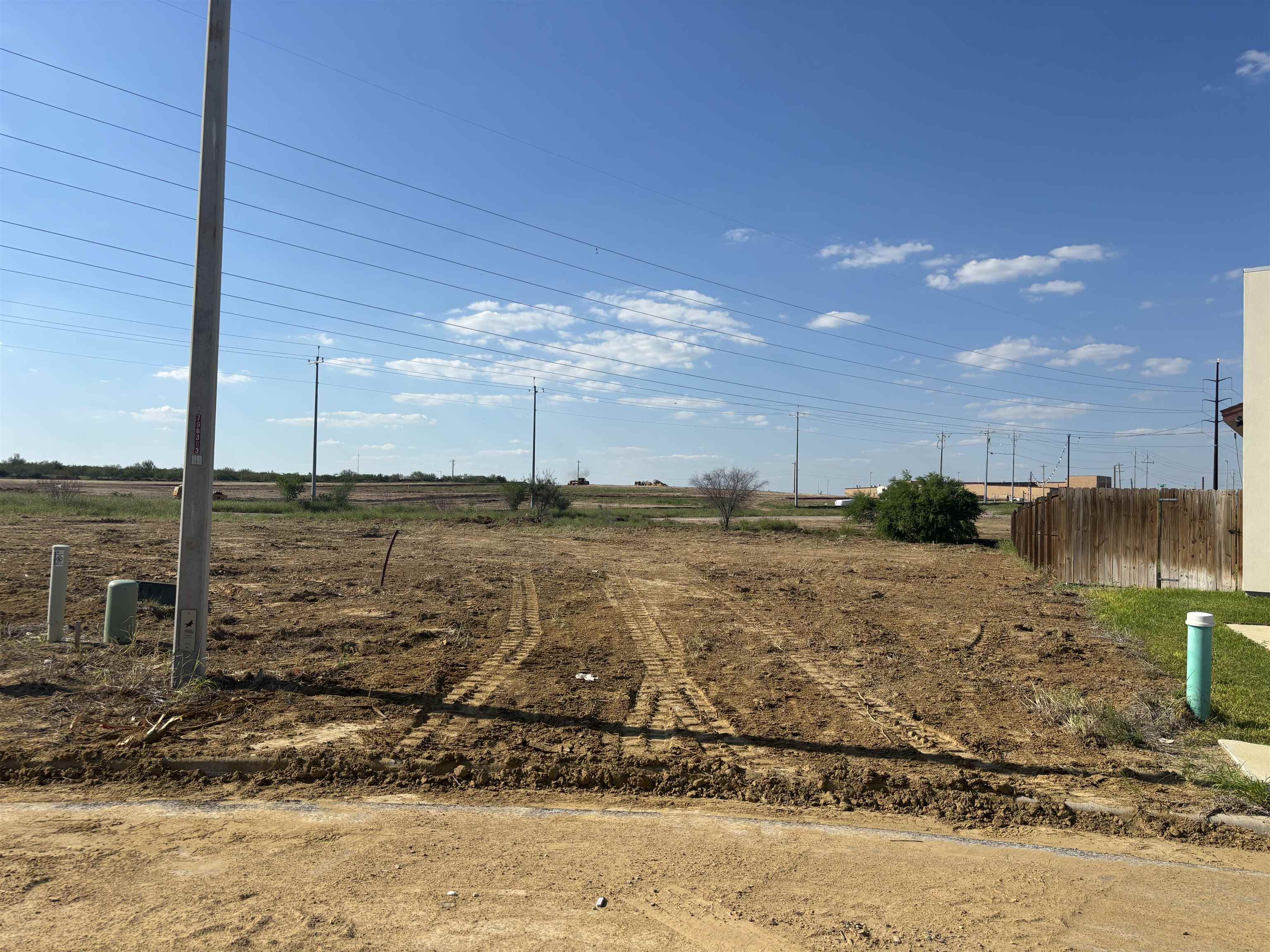 6904 Molinos Dr Property Photo 1