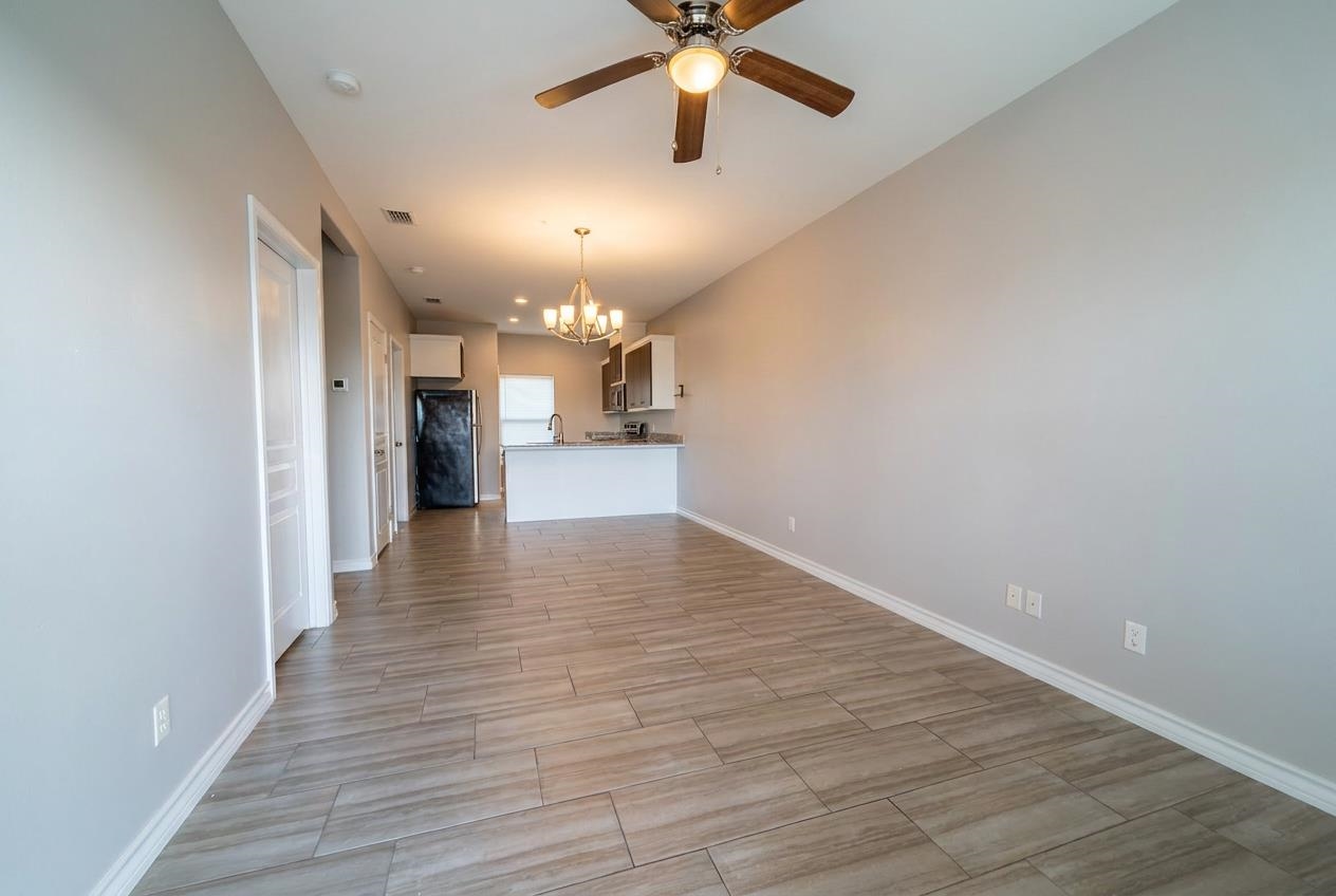 5601 Cuenca Dr G Property Photo 6
